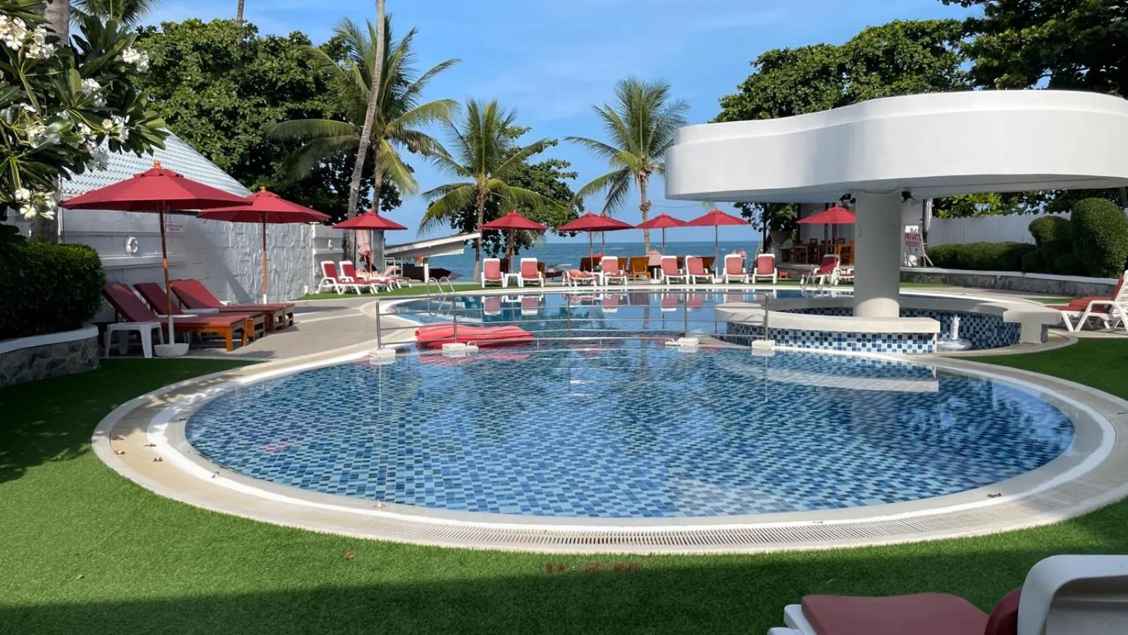 Swimming pool in MATCHA SAMUI RESORT formerly Chaba Samui Resort