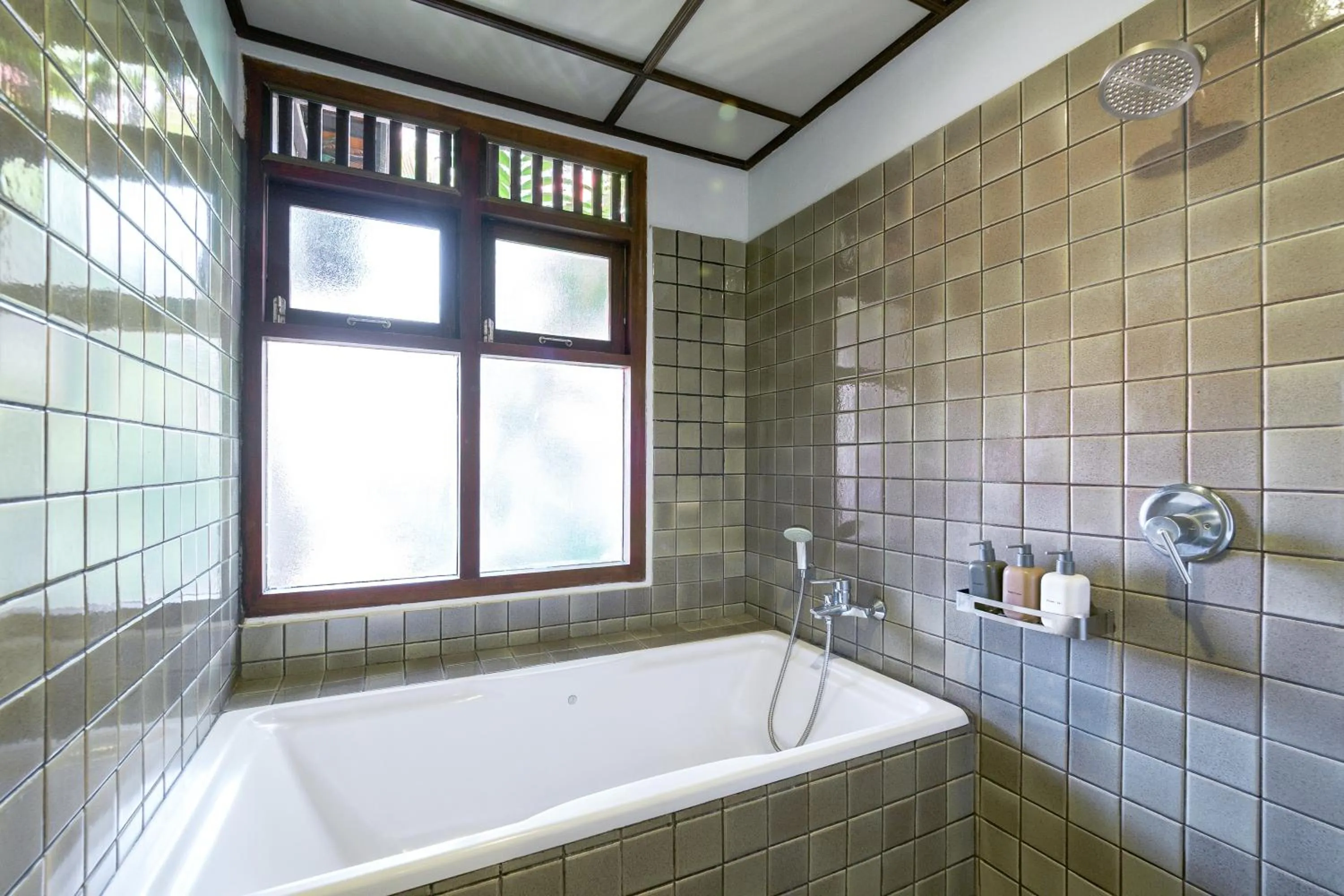 Bath in Khaolak Bhandari Resort & Spa