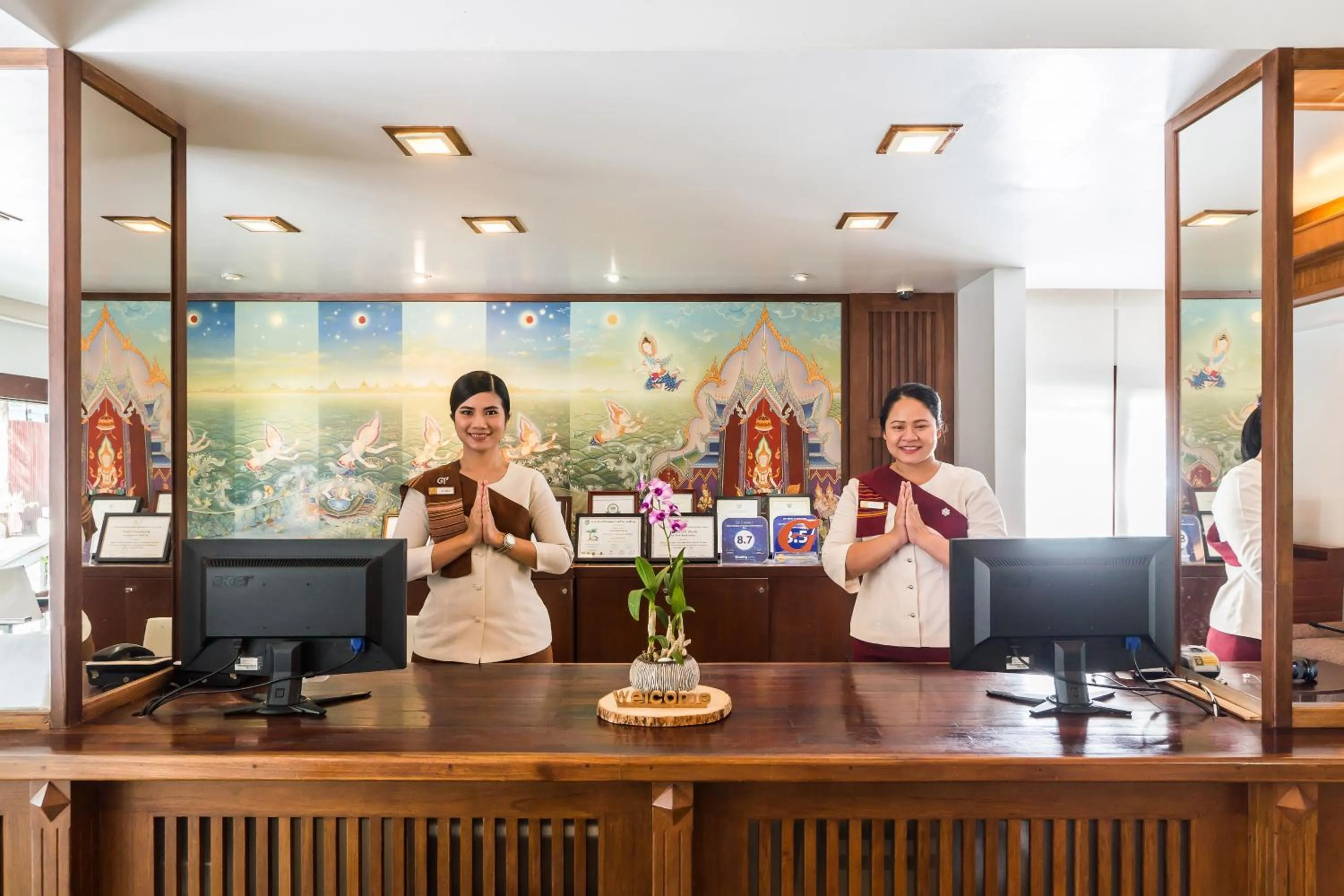 Staff in Samui Paradise Chaweng Beach Resort