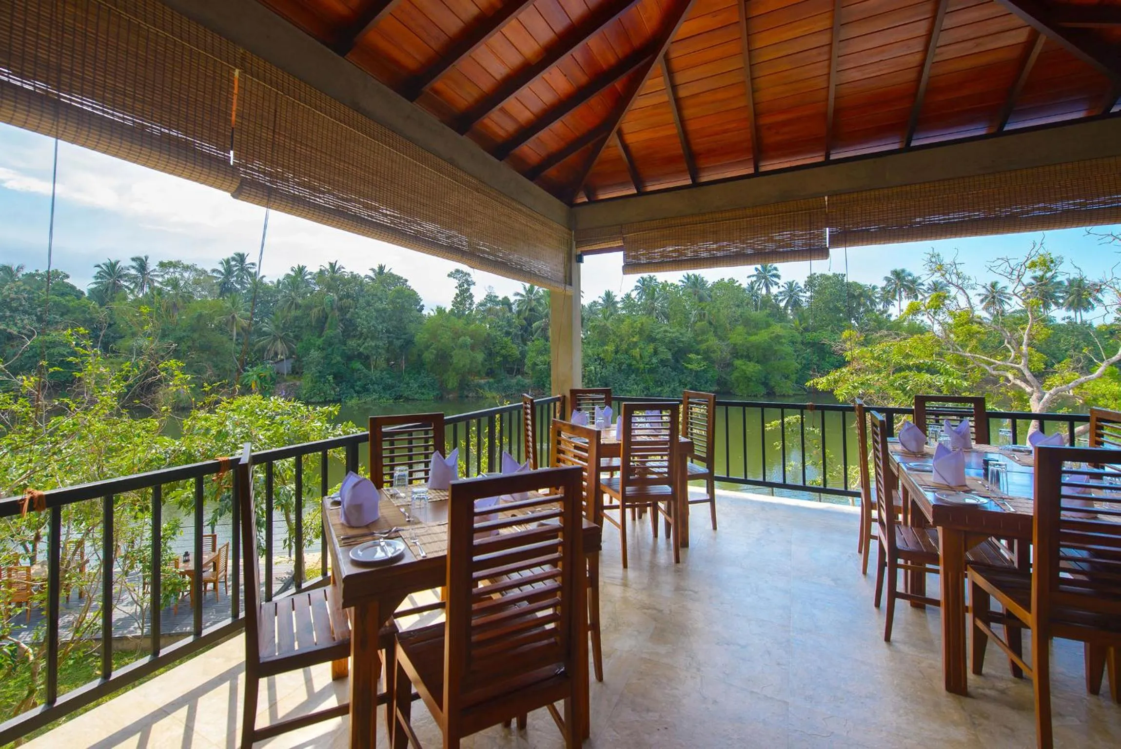 Restaurant/places to eat in Karunakarala Ayurveda Resort