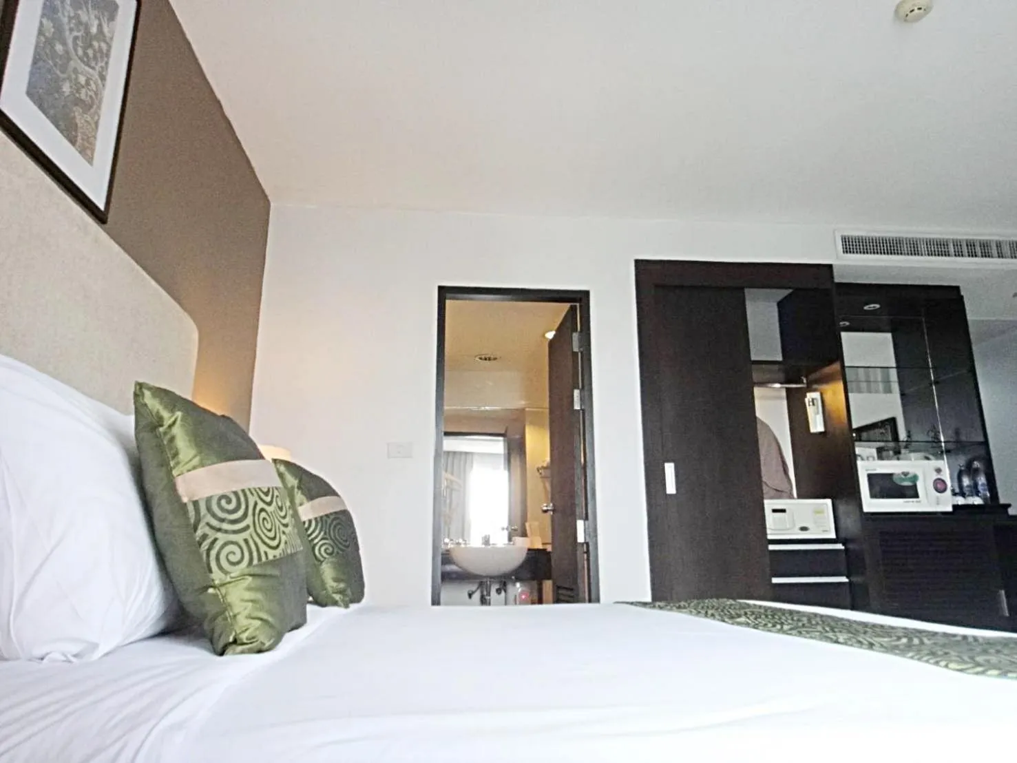 Bed in The Patra Hotel - Rama 9