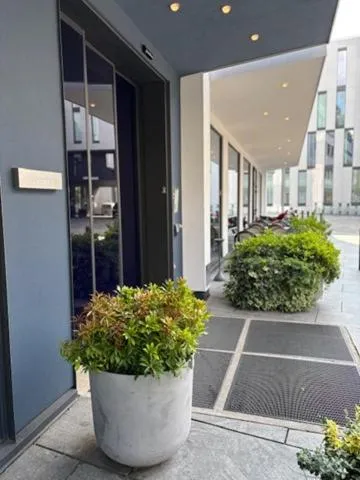 Facade/entrance in Zander K Hotel