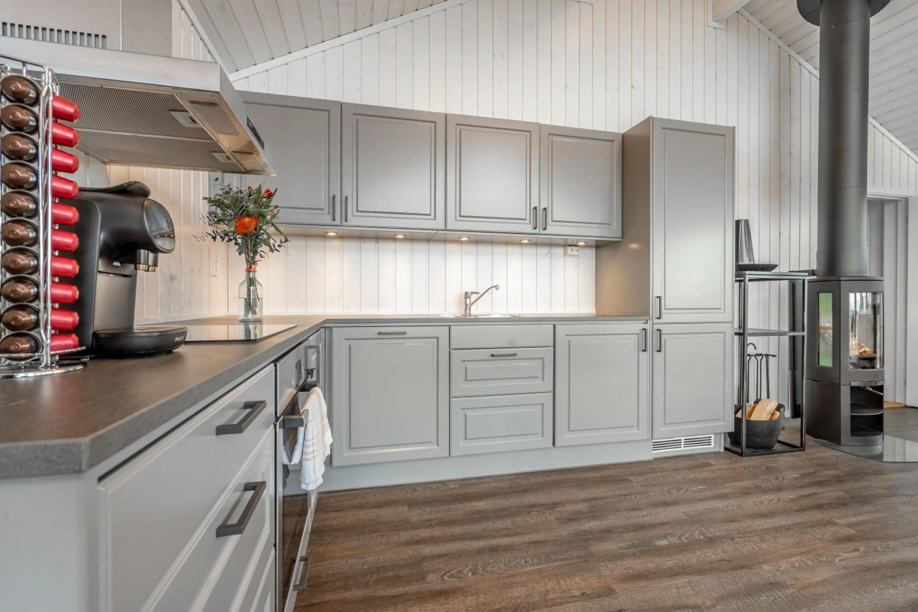 Kitchen or kitchenette in Lofoten Links Lodges