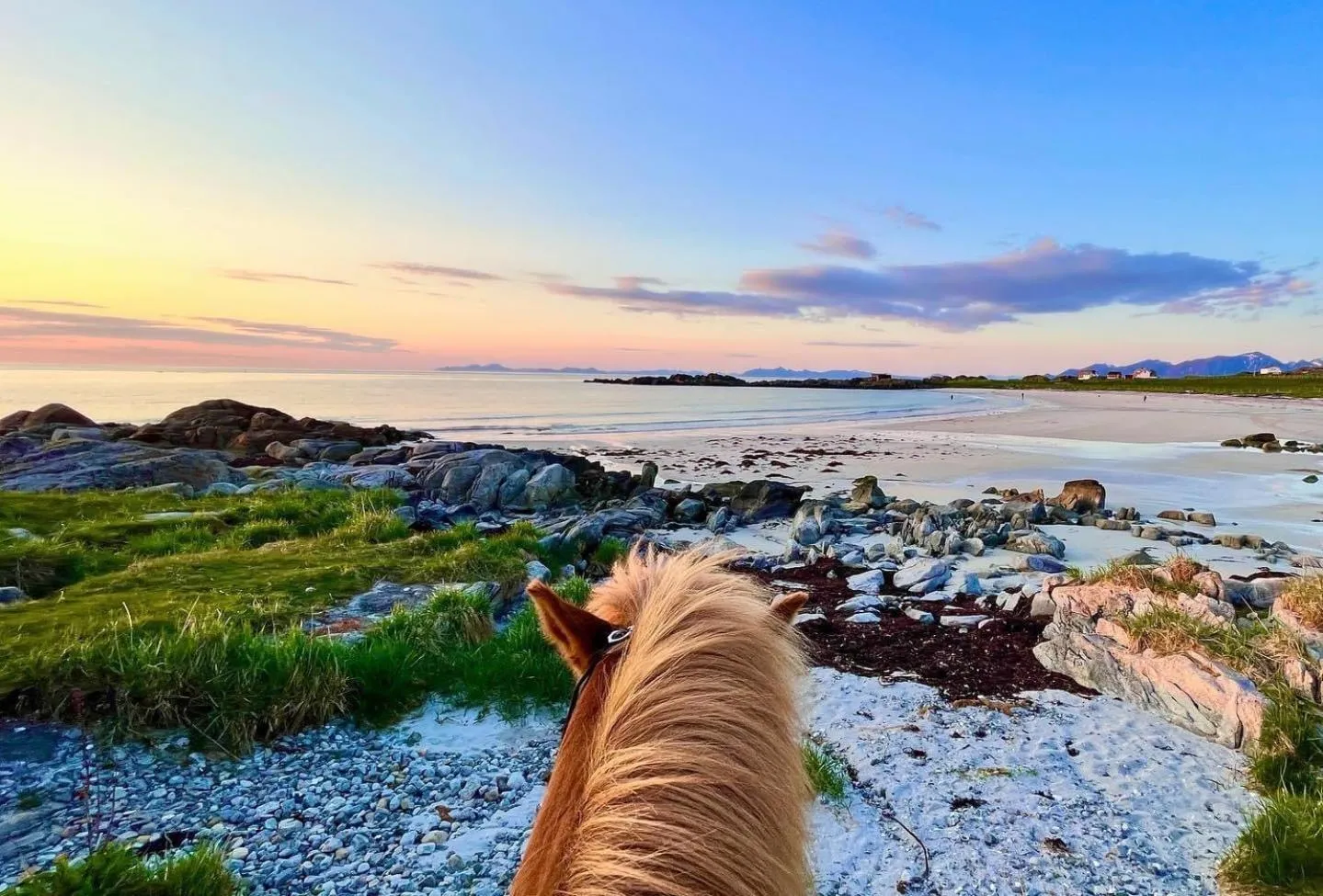 Day in Lofoten Links Lodges