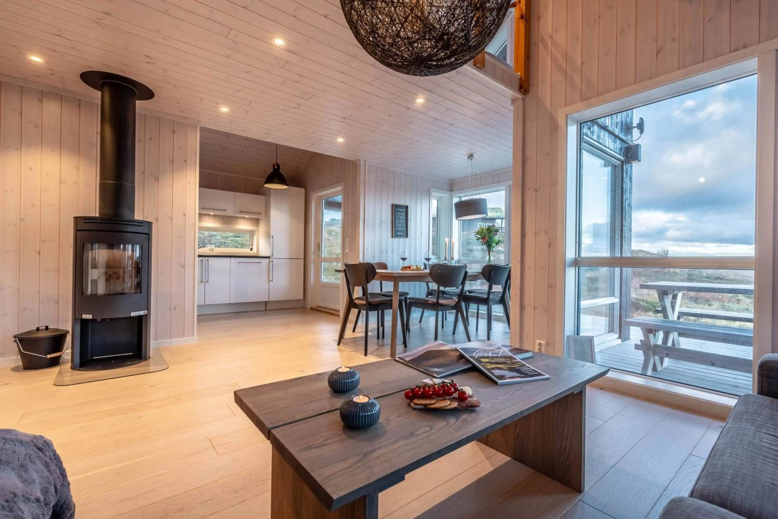 Kitchen or kitchenette in Lofoten Links Lodges