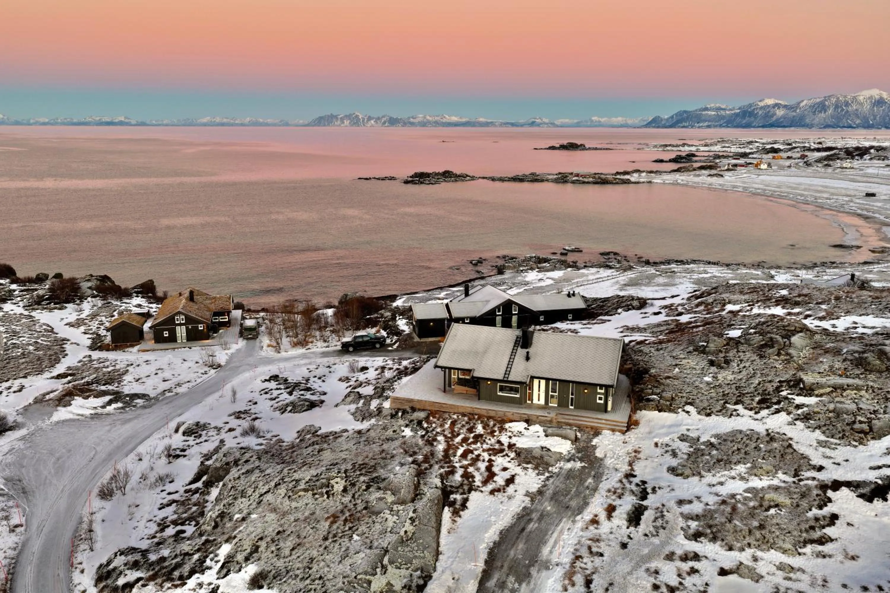 Winter in Lofoten Links Lodges