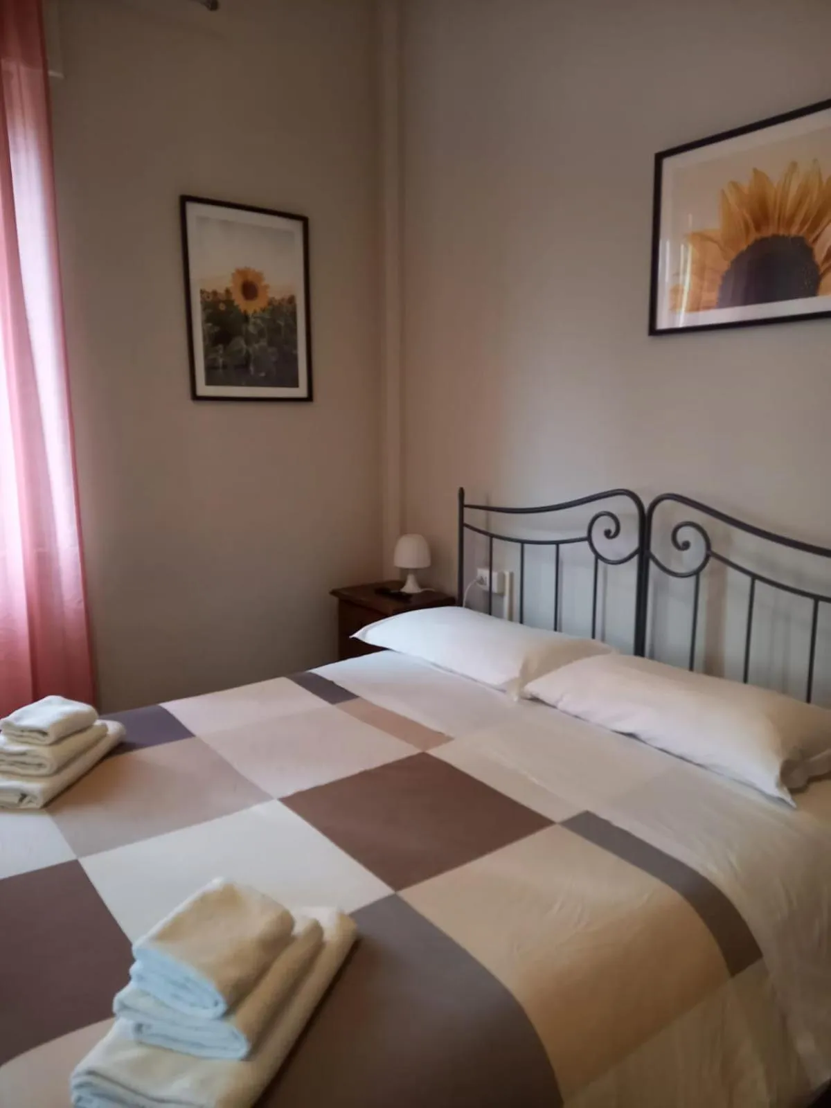 Bedroom, Bed in Villa Catelli