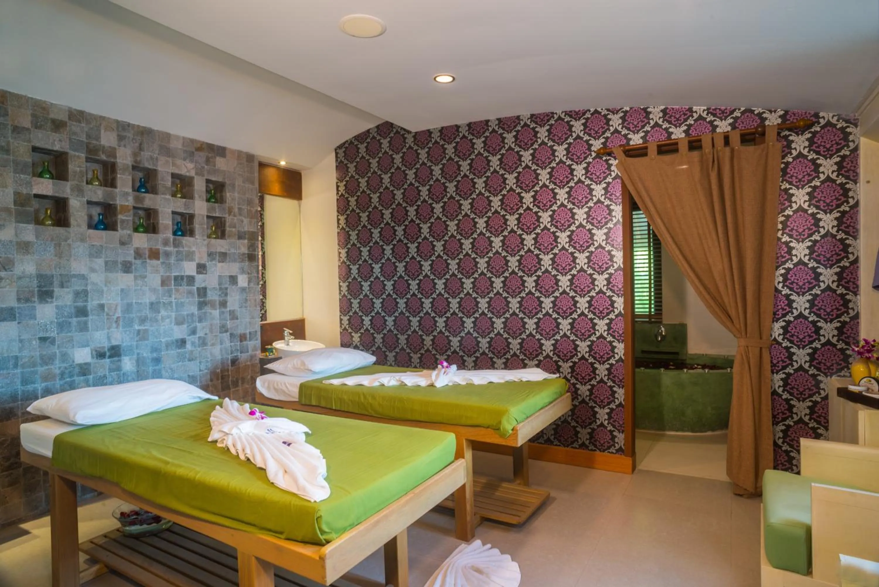 Massage, Bed in Weekender Resort
