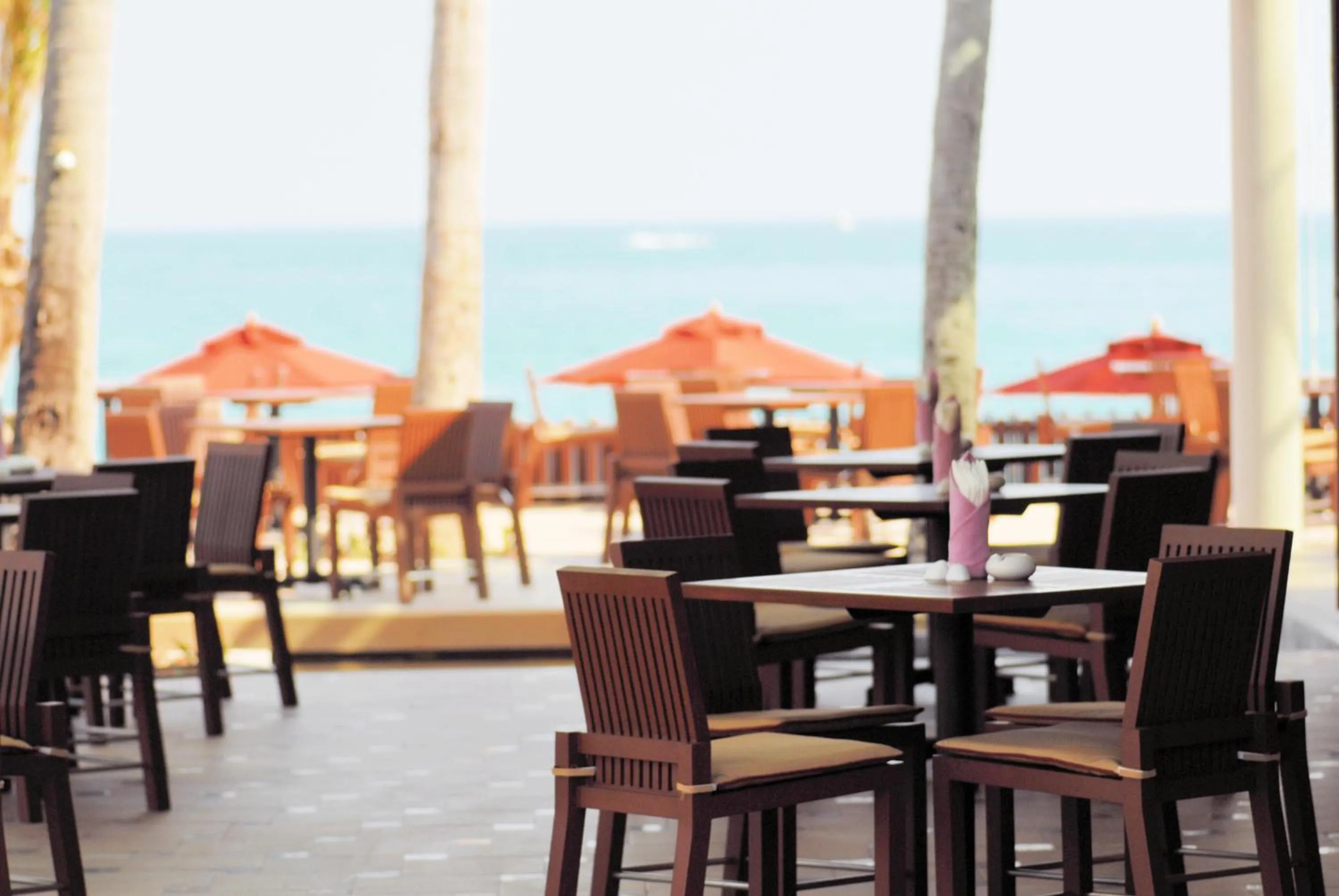 Restaurant/places to eat in Weekender Resort