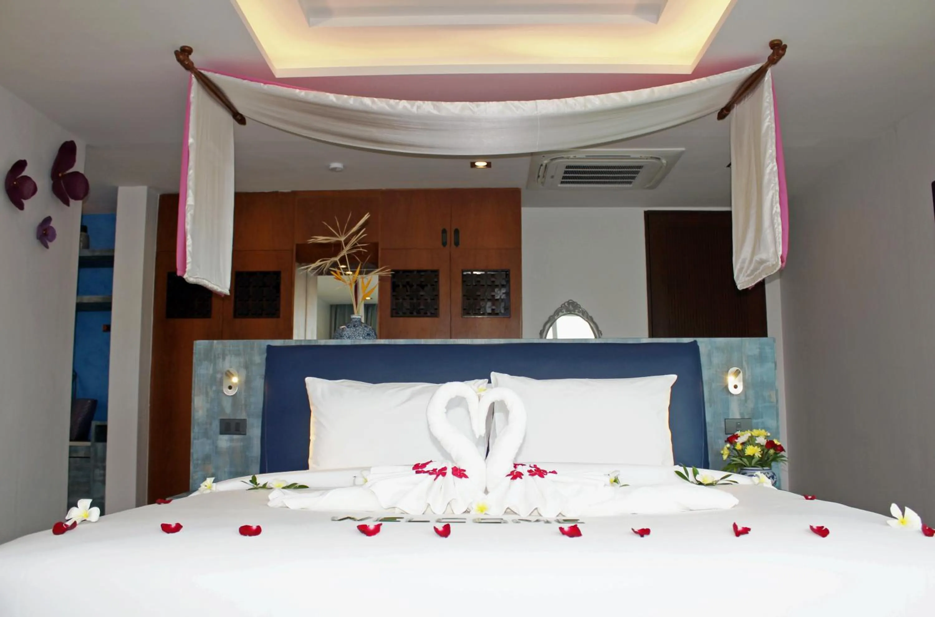 Bed in Weekender Resort