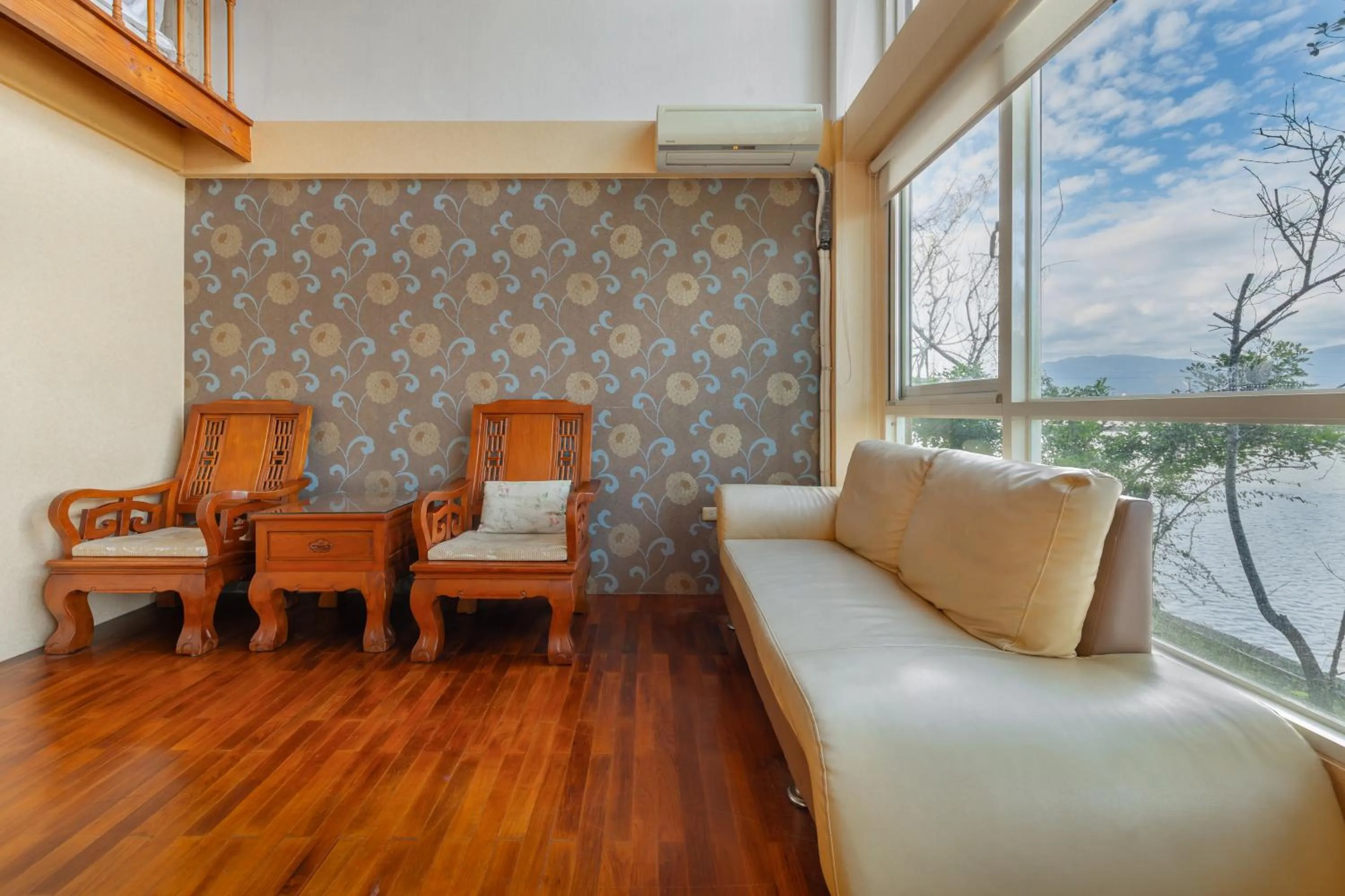 Seating area in Green Forest Villa