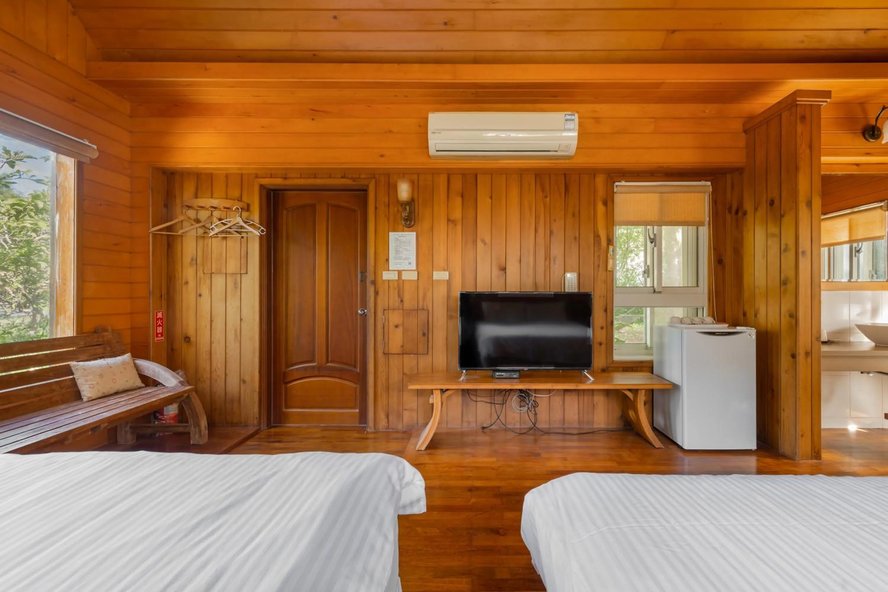 Bedroom, Bed in Green Forest Villa