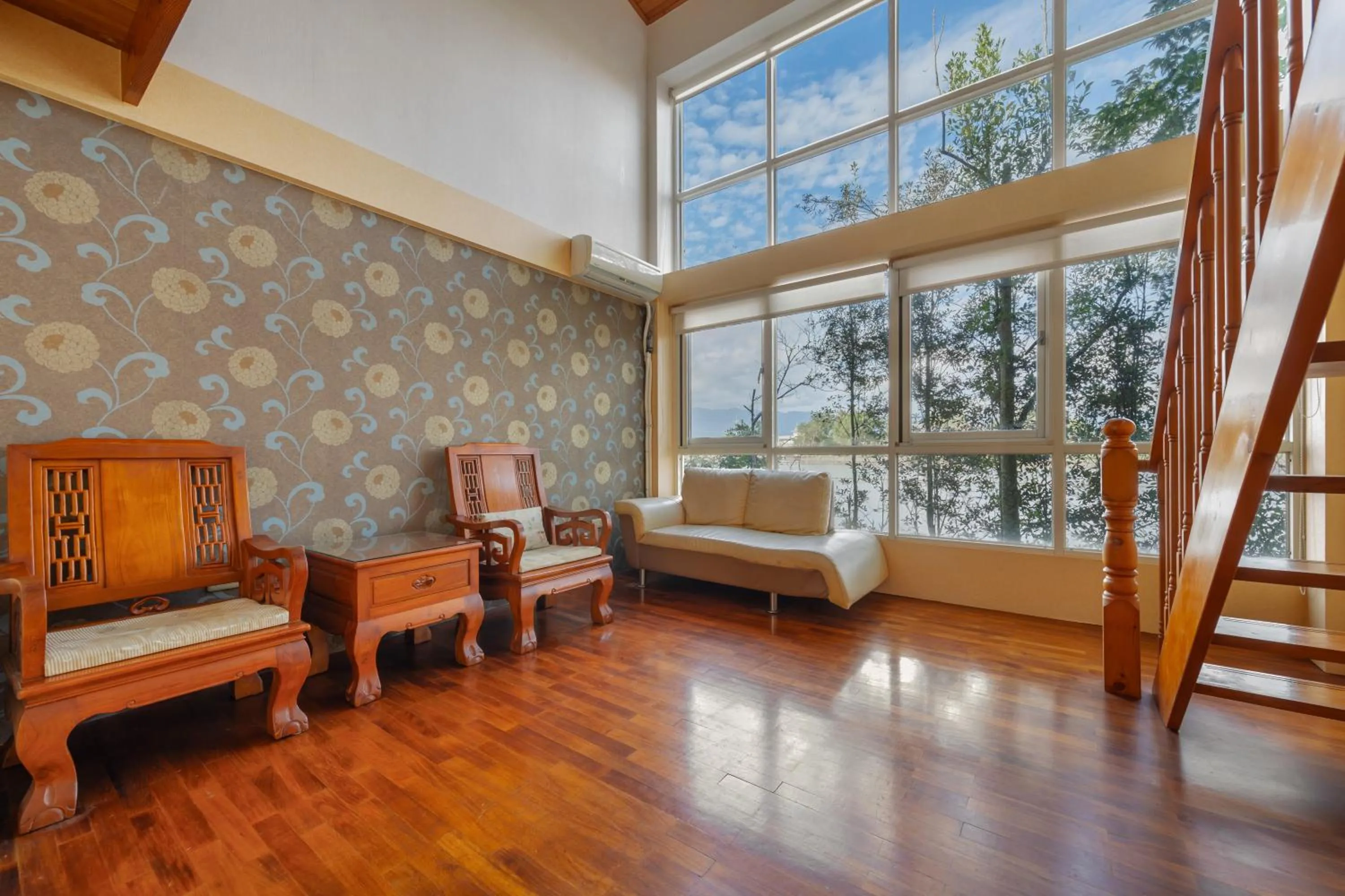 Seating area in Green Forest Villa