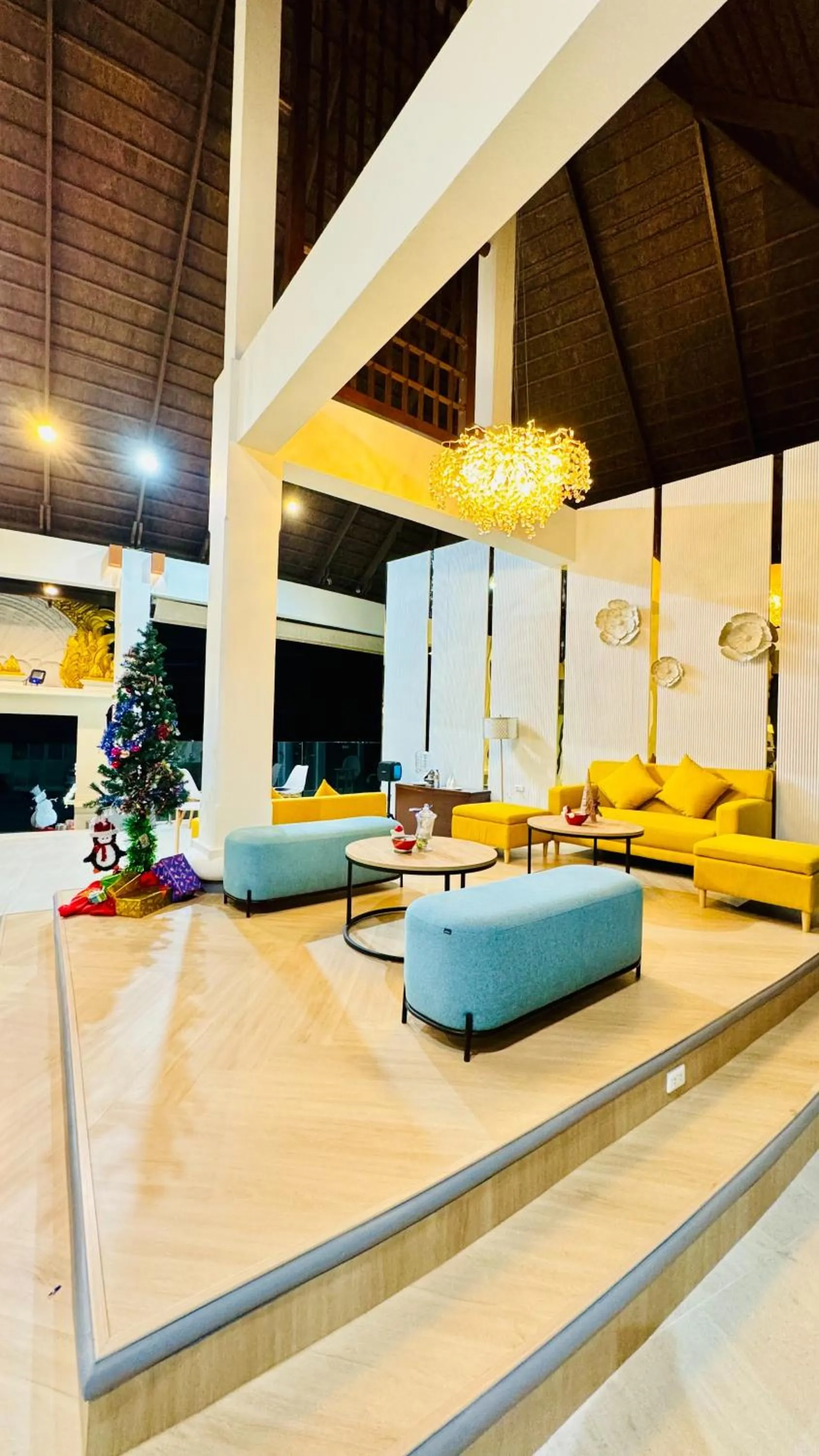 Lobby or reception in The Briza Beach Resort, Samui - SHA Plus