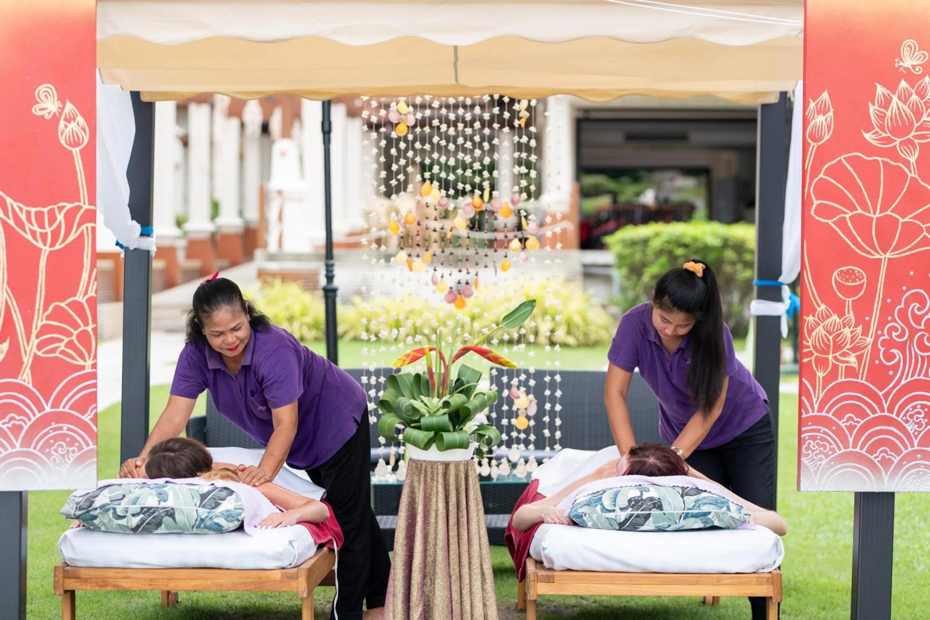 Massage in The Briza Beach Resort, Samui - SHA Plus