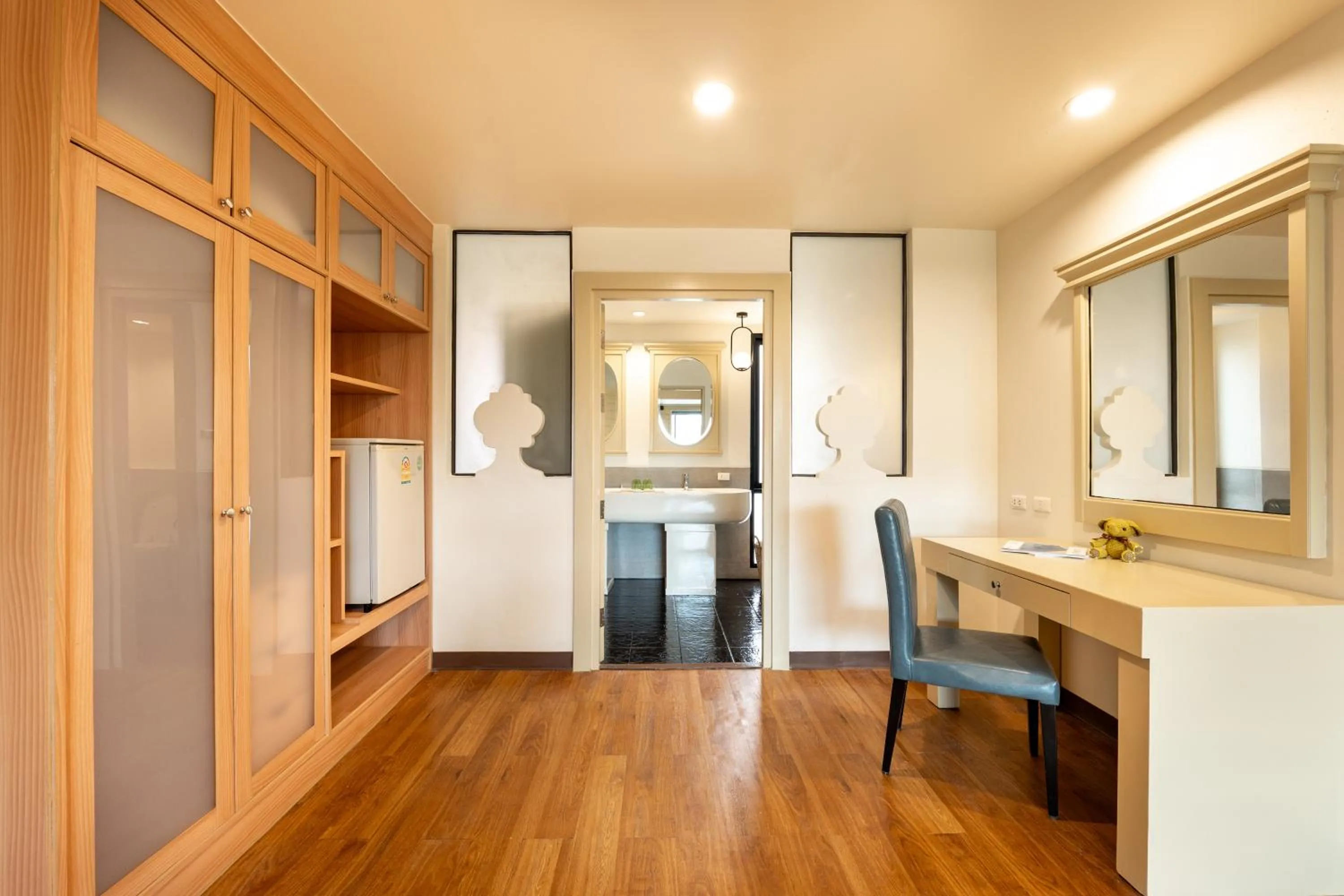 wardrobe in The Briza Beach Resort, Samui - SHA Plus