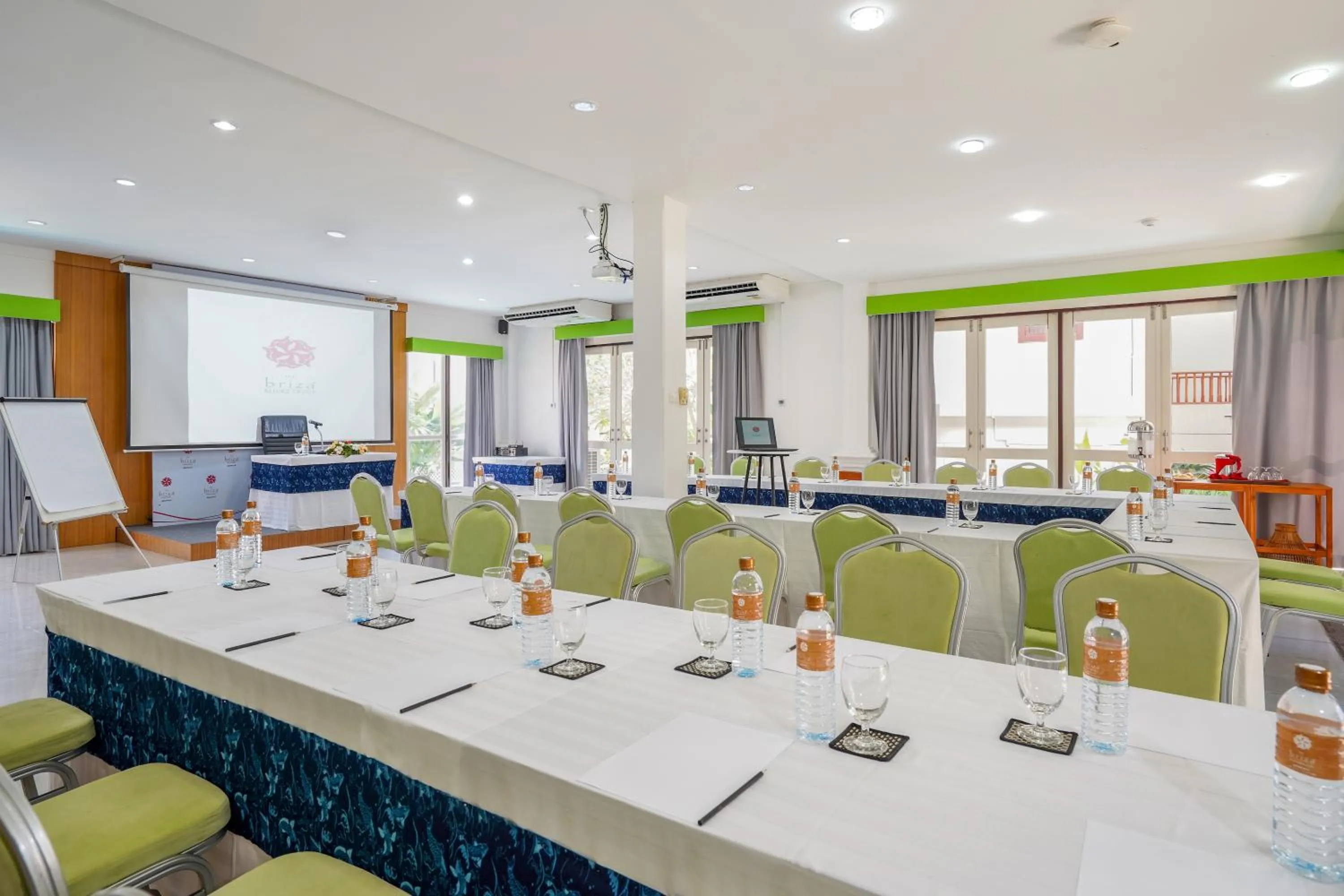Business facilities in The Briza Beach Resort, Samui - SHA Plus