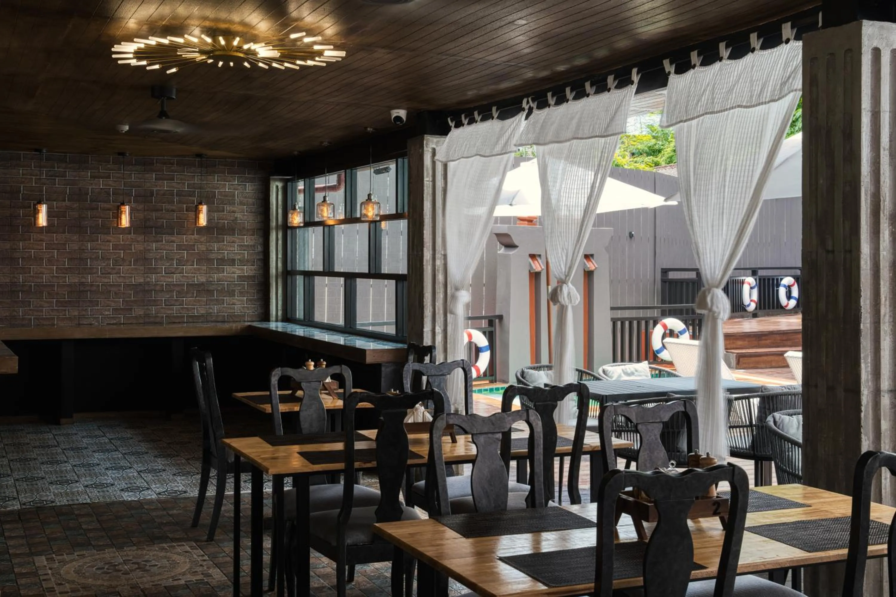 Restaurant/places to eat in Tuana Hotels The Phulin Resort