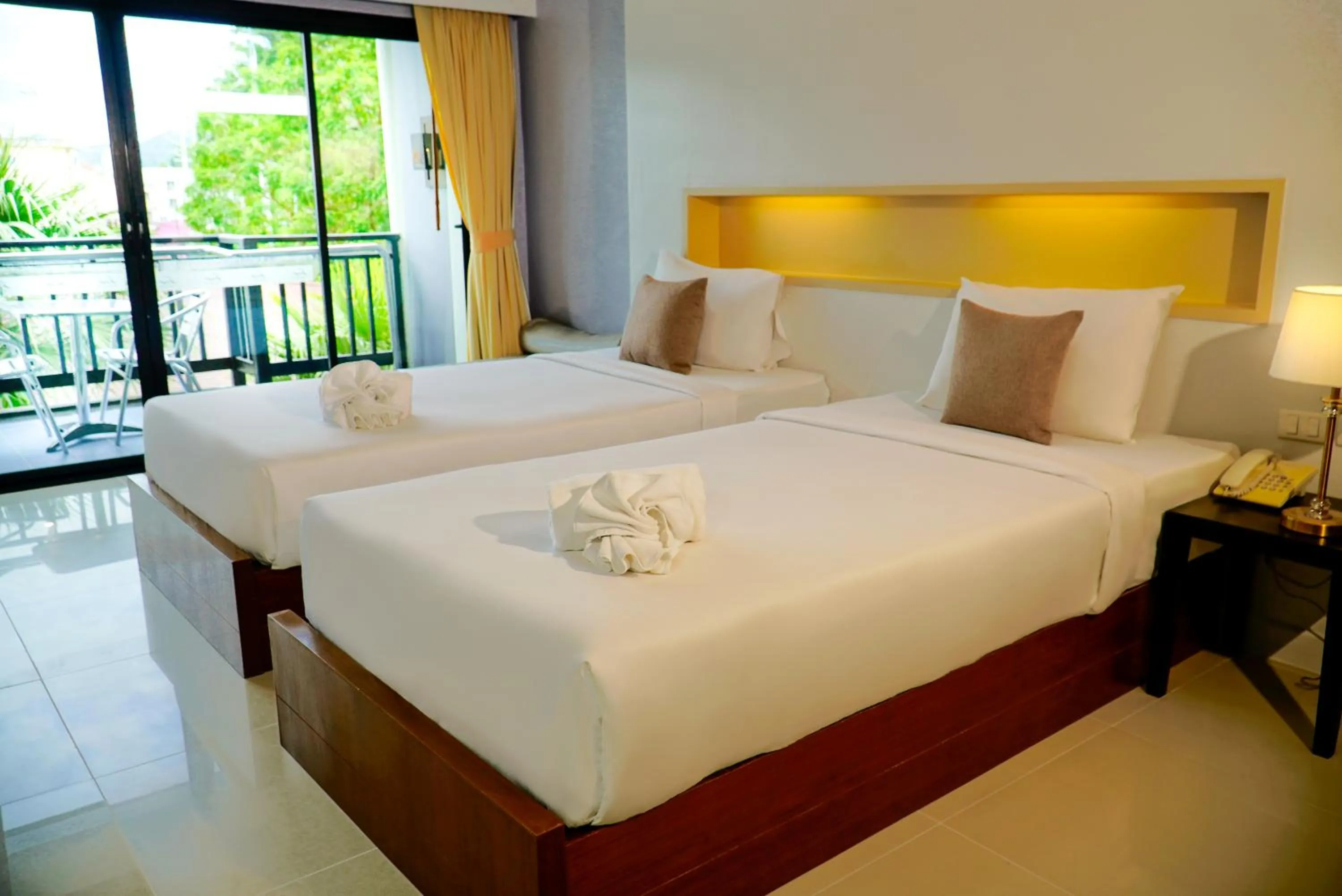 Bed in Phuvaree Resort