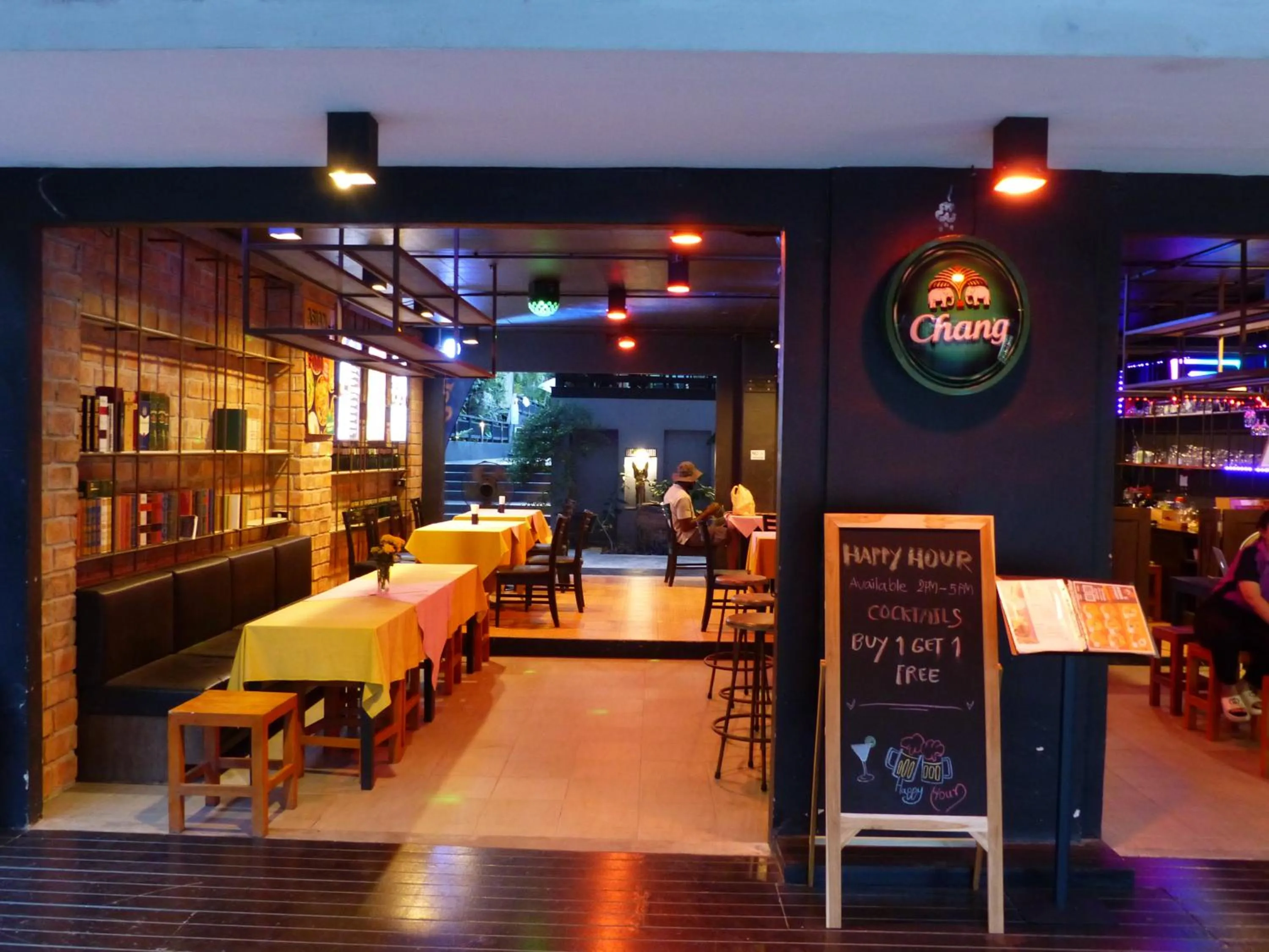 Lounge or bar in Phuvaree Resort