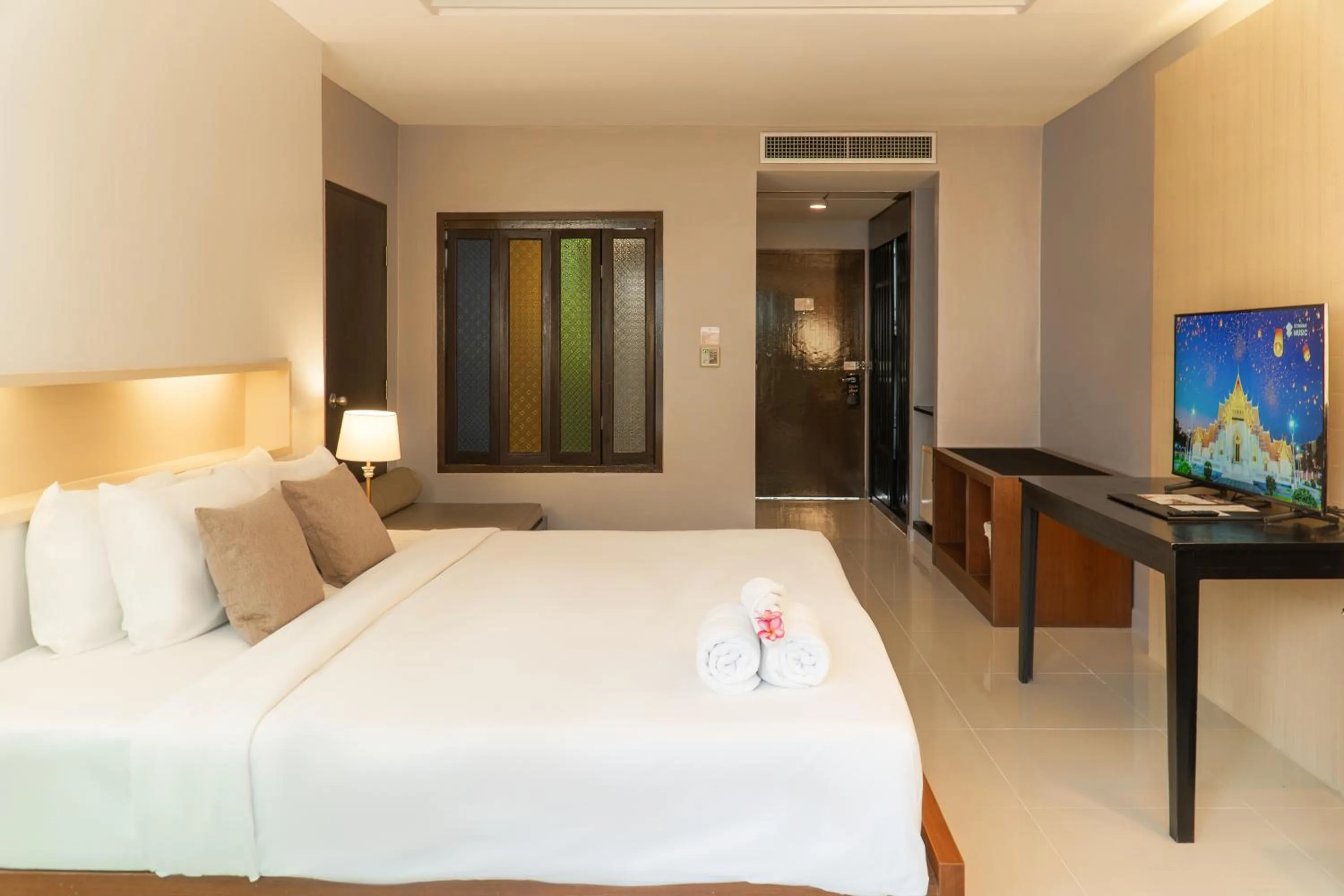 Bed in Phuvaree Resort