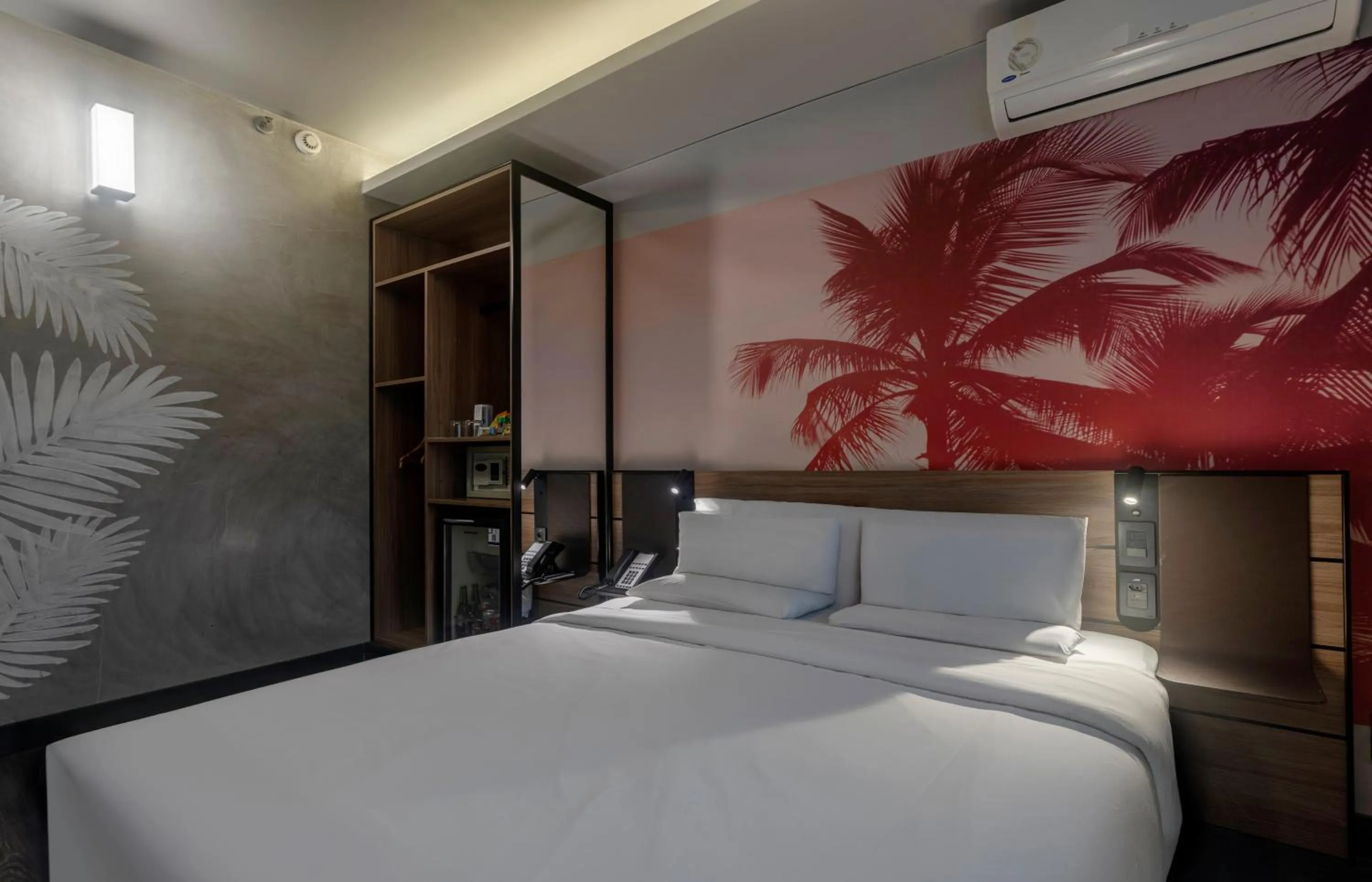 acessibility, Bed in Novotel Sao Paulo Morumbi