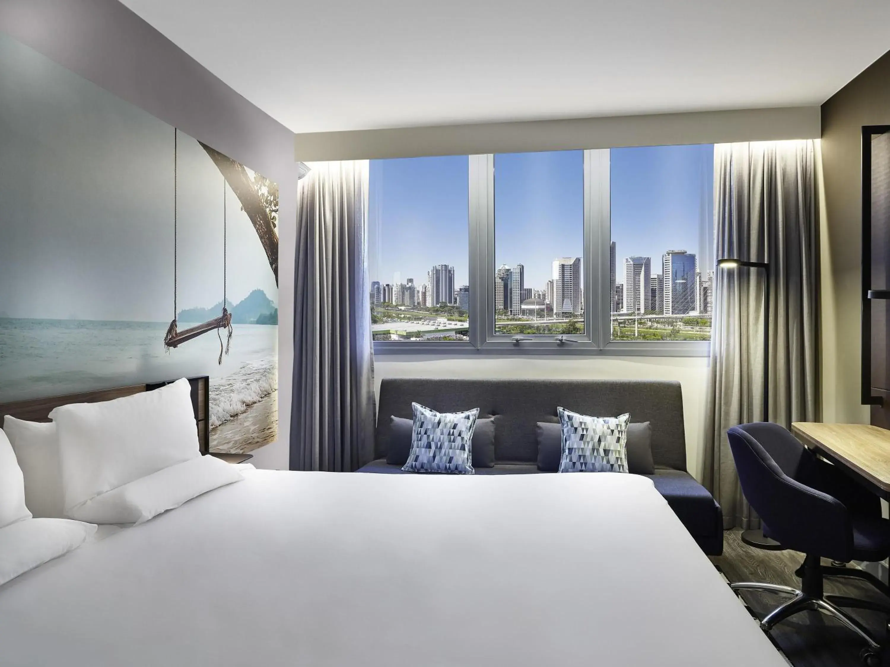Family Queen Room with Sofa - View in Novotel Sao Paulo Morumbi Family Queen Room with Sofa - View in Novotel Sao Paulo Morumbi