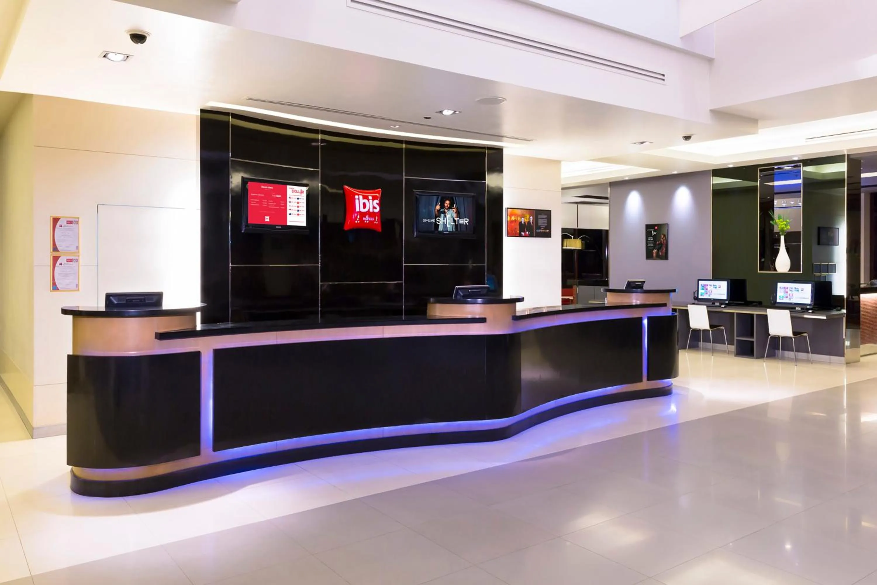 Lobby or reception in Ibis Bangkok Sukhumvit 4