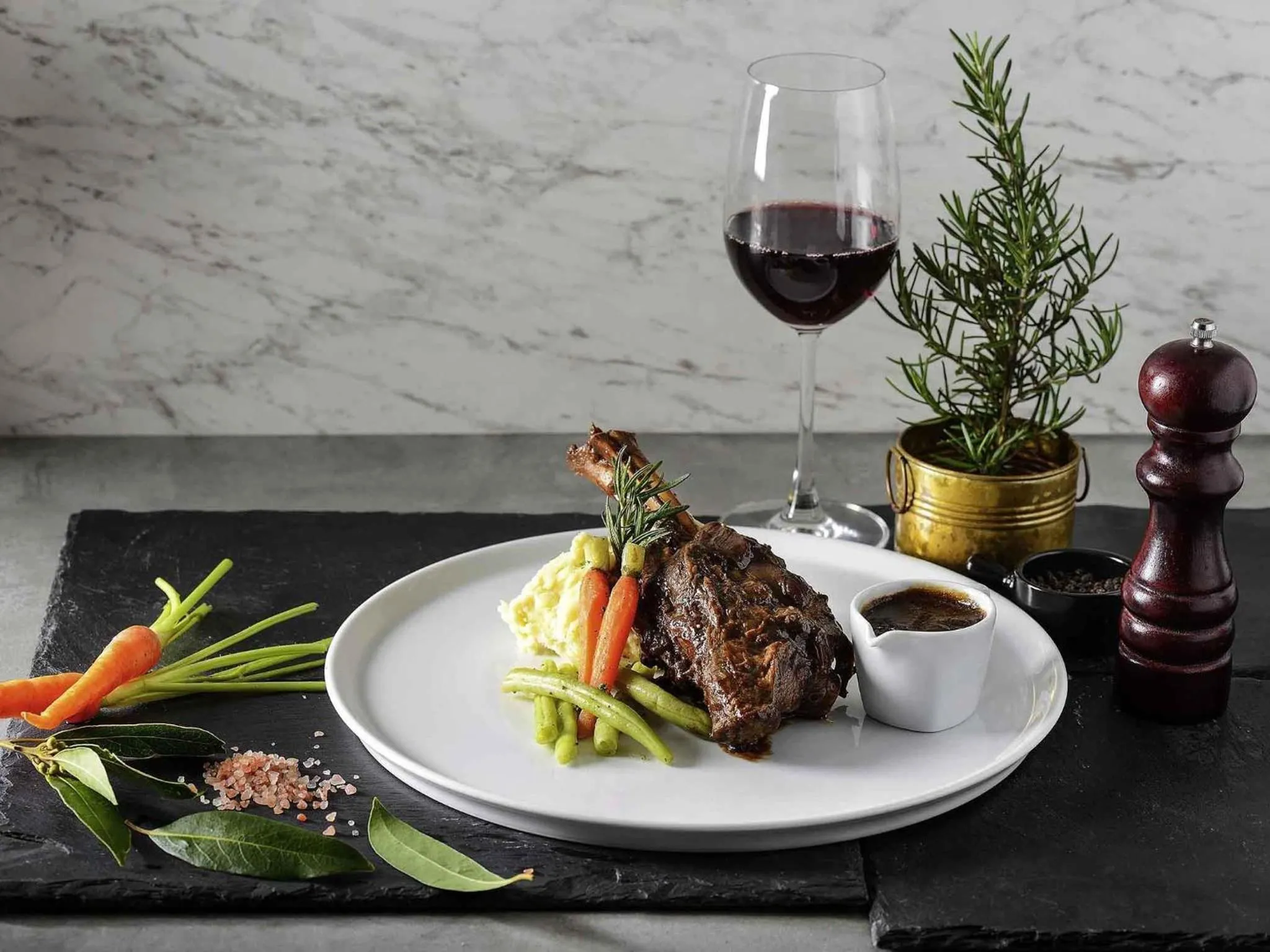 Restaurant/places to eat in Ibis Phuket Kata