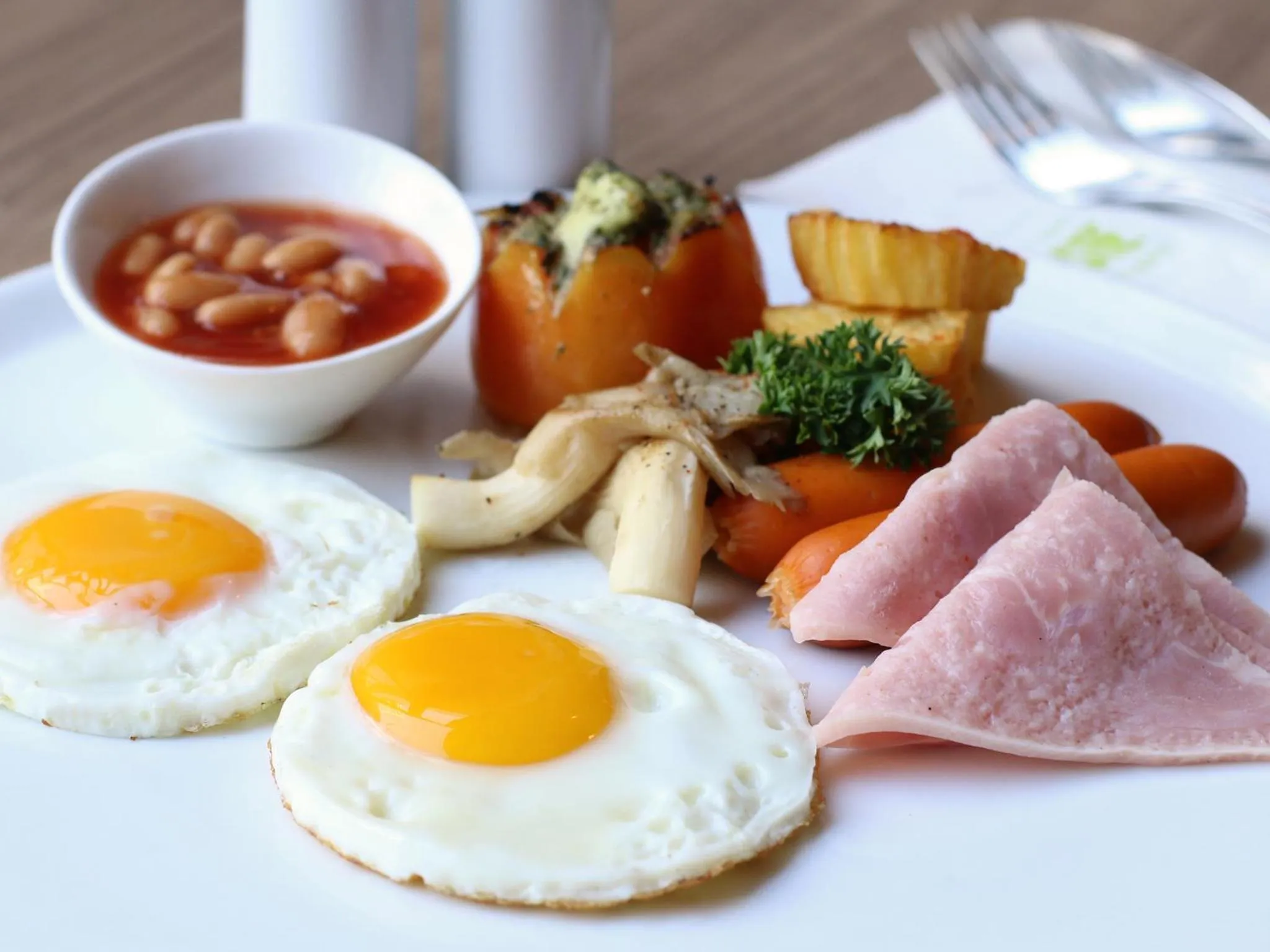 Buffet breakfast in Ibis Phuket Kata