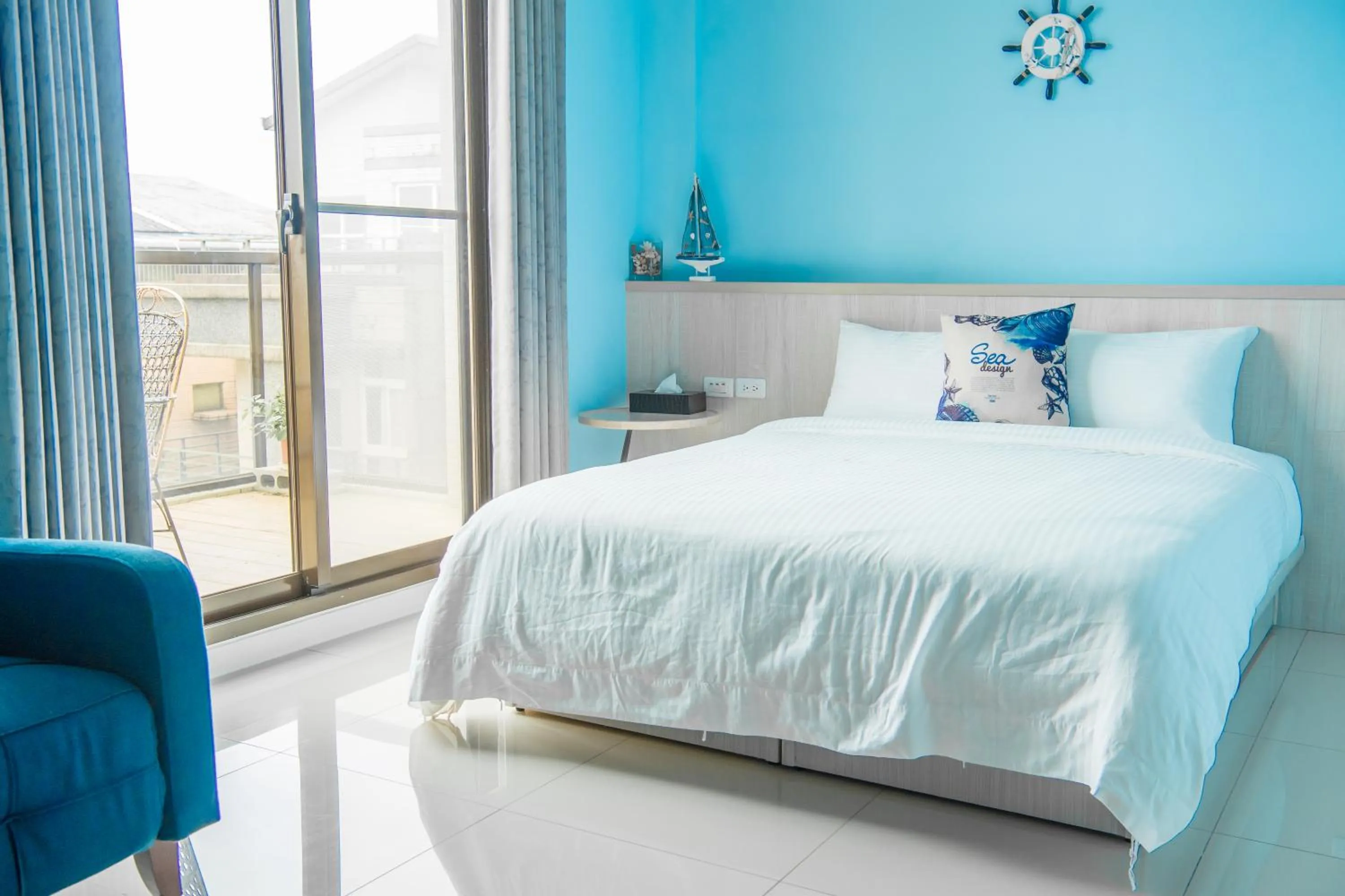 Photo of the whole room, Bed in Mysig