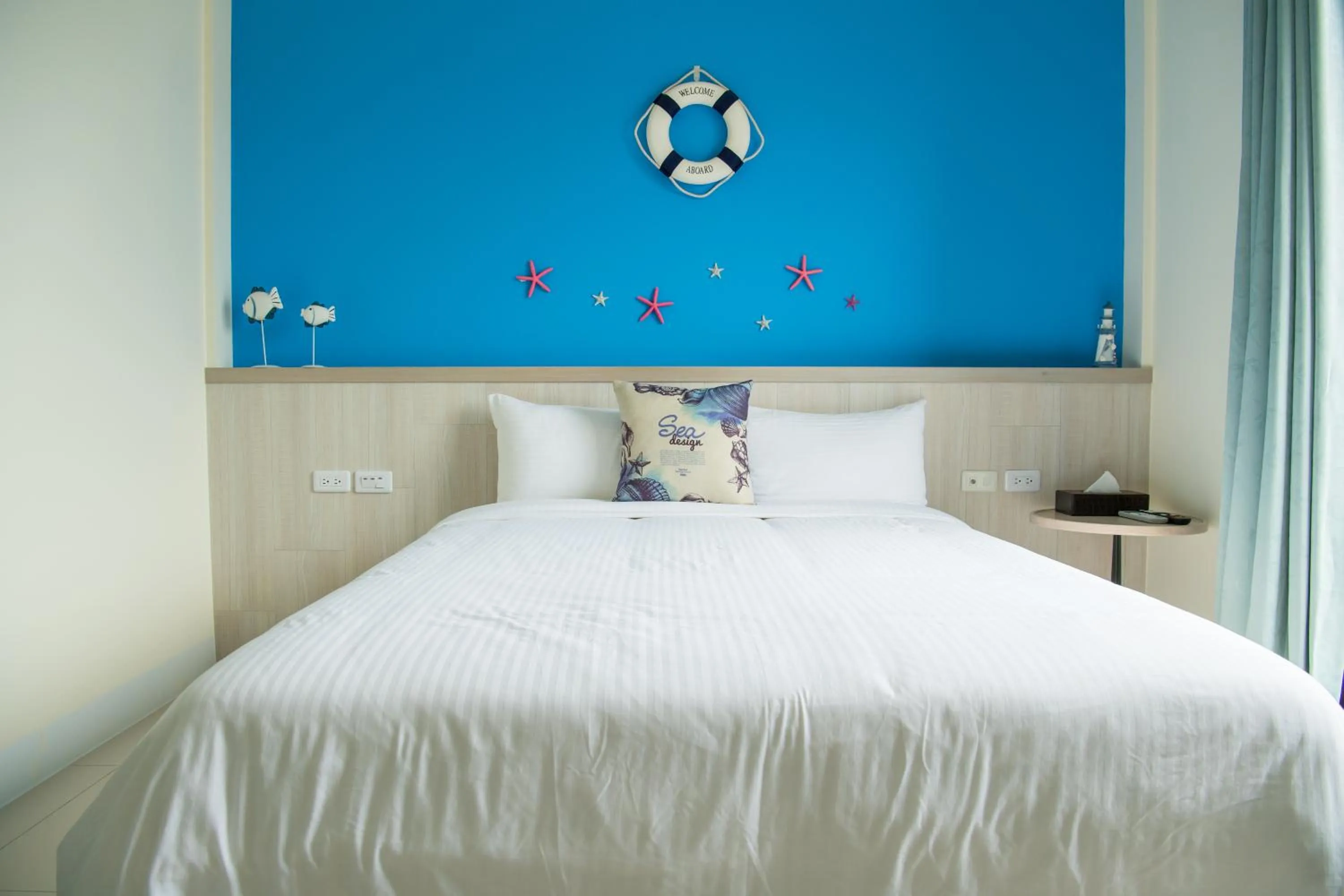 Photo of the whole room, Bed in Mysig