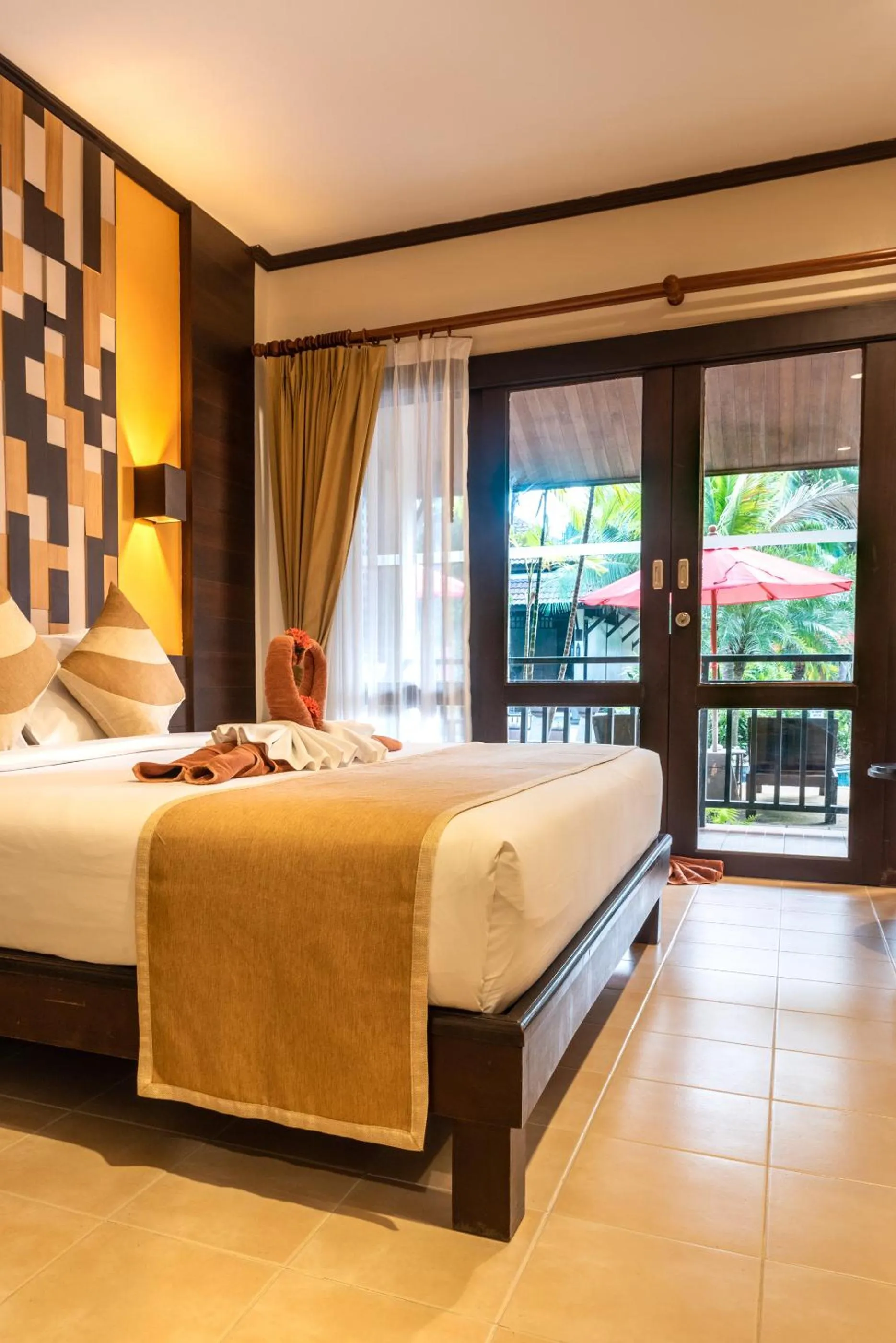 Bedroom, Bed in Am Samui Palace