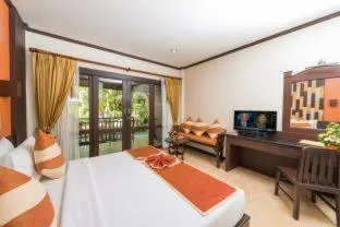 Bed in Am Samui Palace