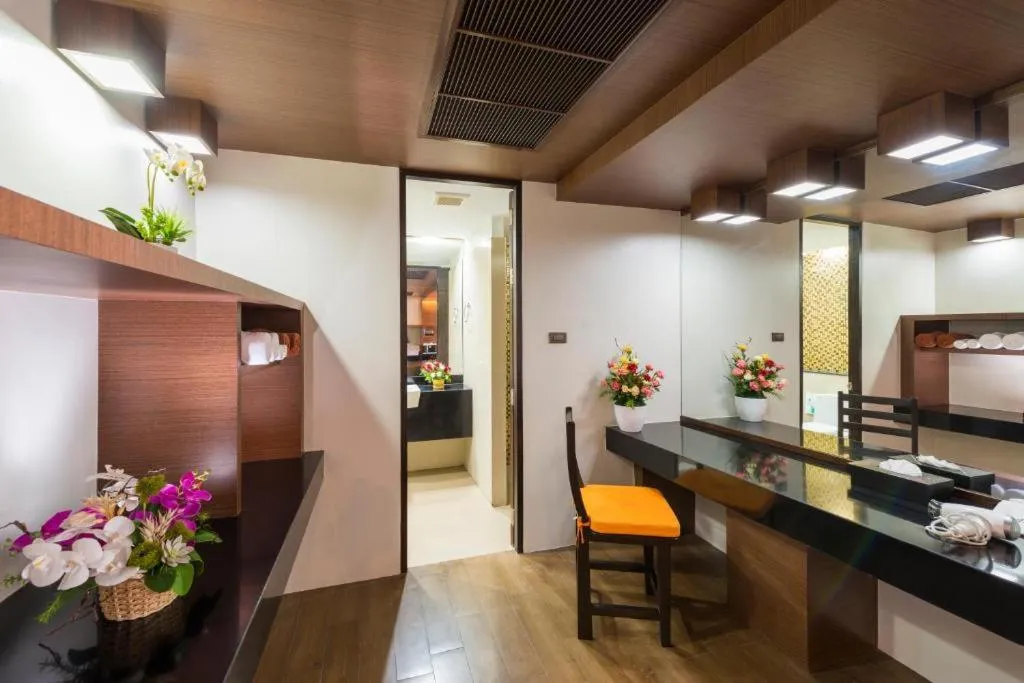 Living room in Am Samui Palace