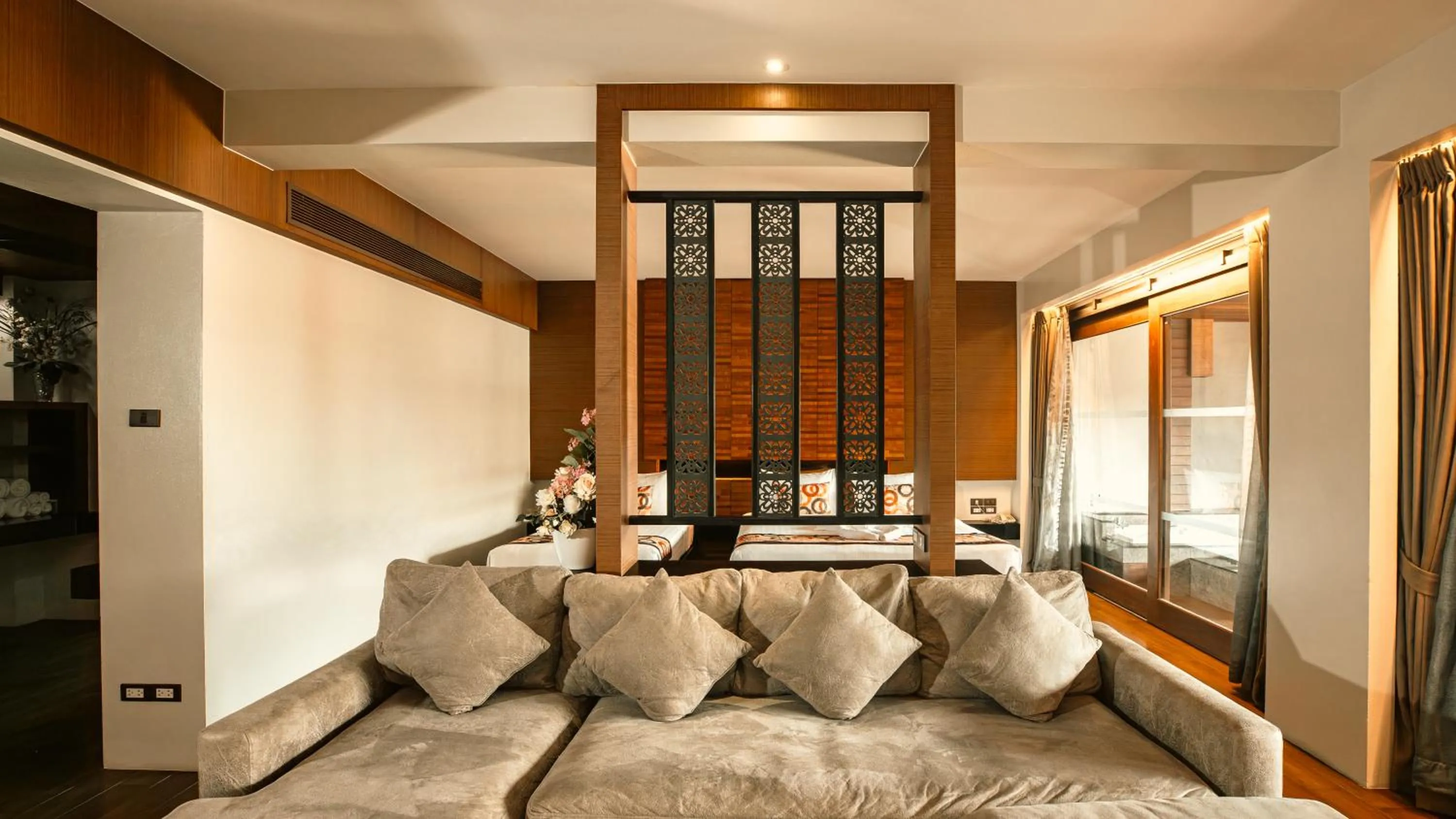 Living room, Bed in Am Samui Palace