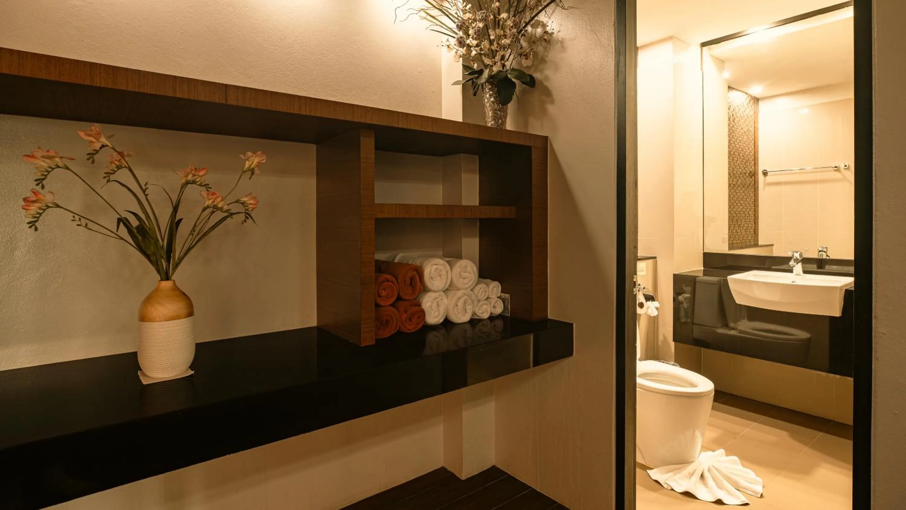 Bathroom in Am Samui Palace