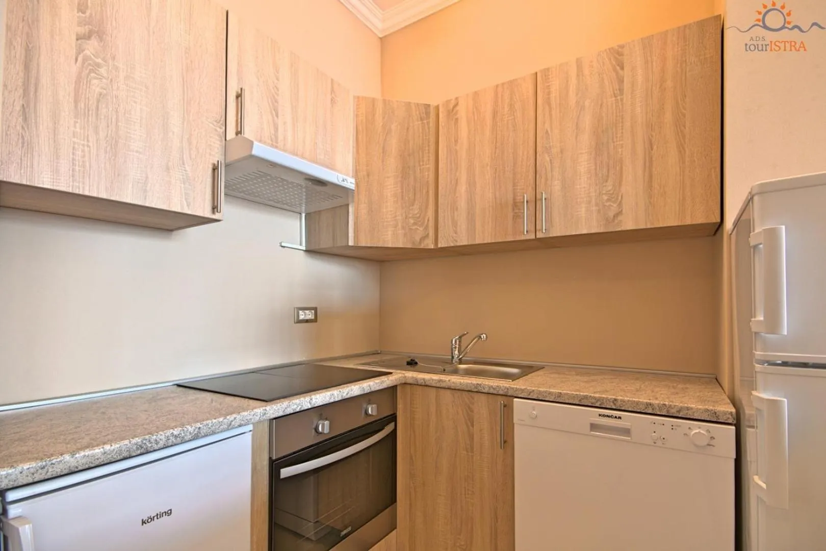 Kitchen or kitchenette in Rotonda Inn Novigrad