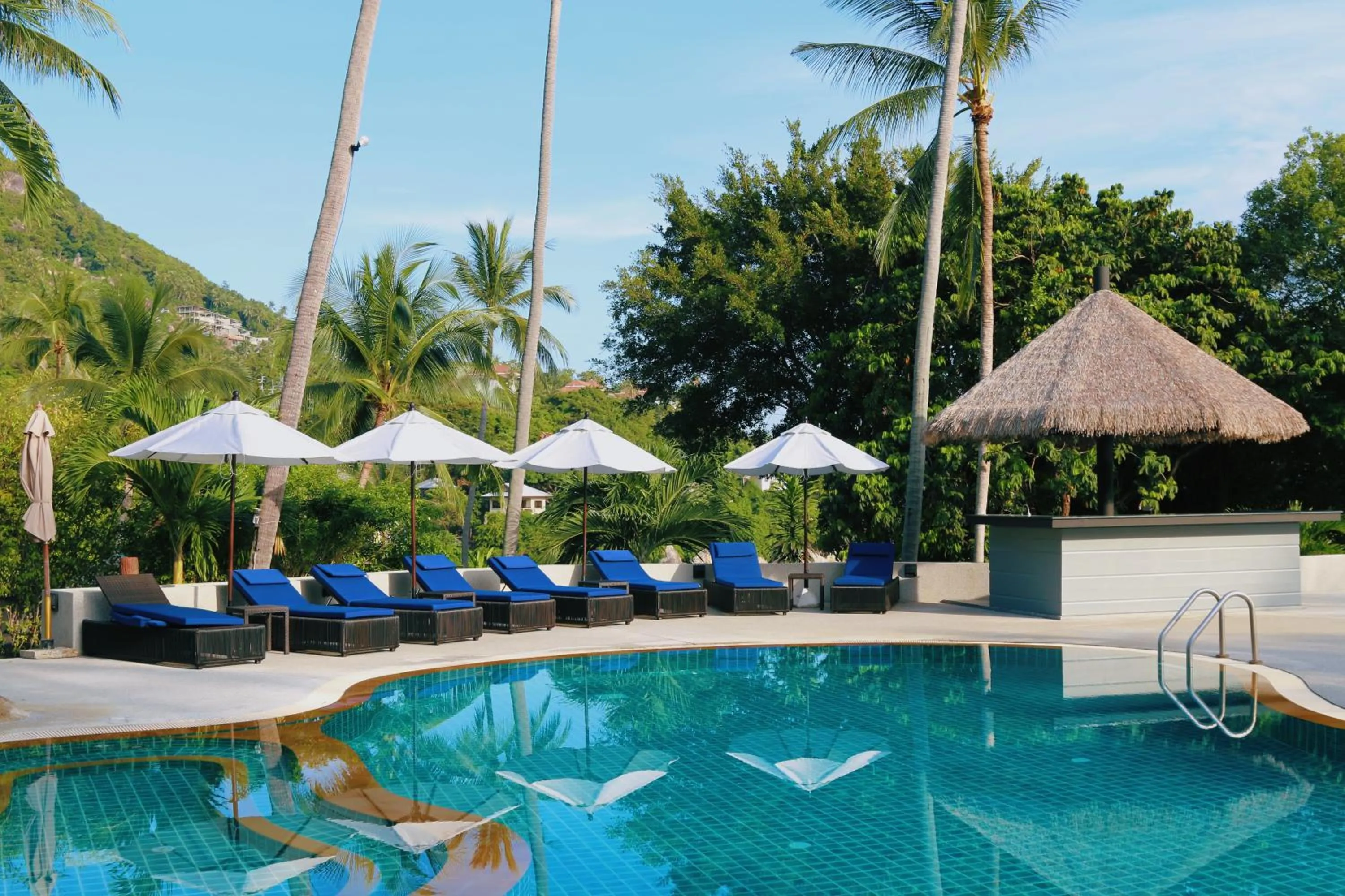 Area and facilities in Coral Cliff Beach Resort Samui - SHA Plus