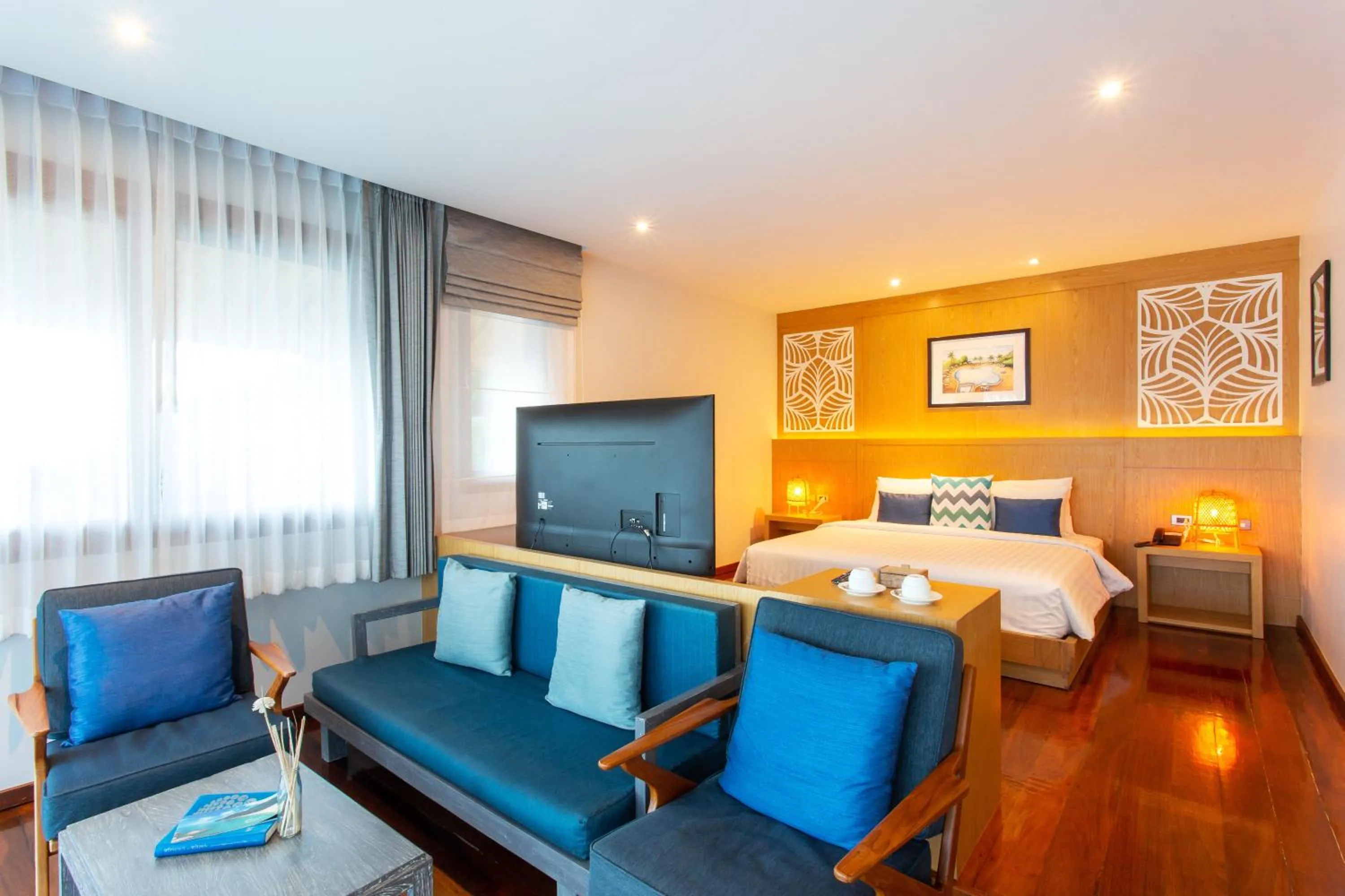 Bedroom, Bed in Coral Cliff Beach Resort Samui - SHA Plus