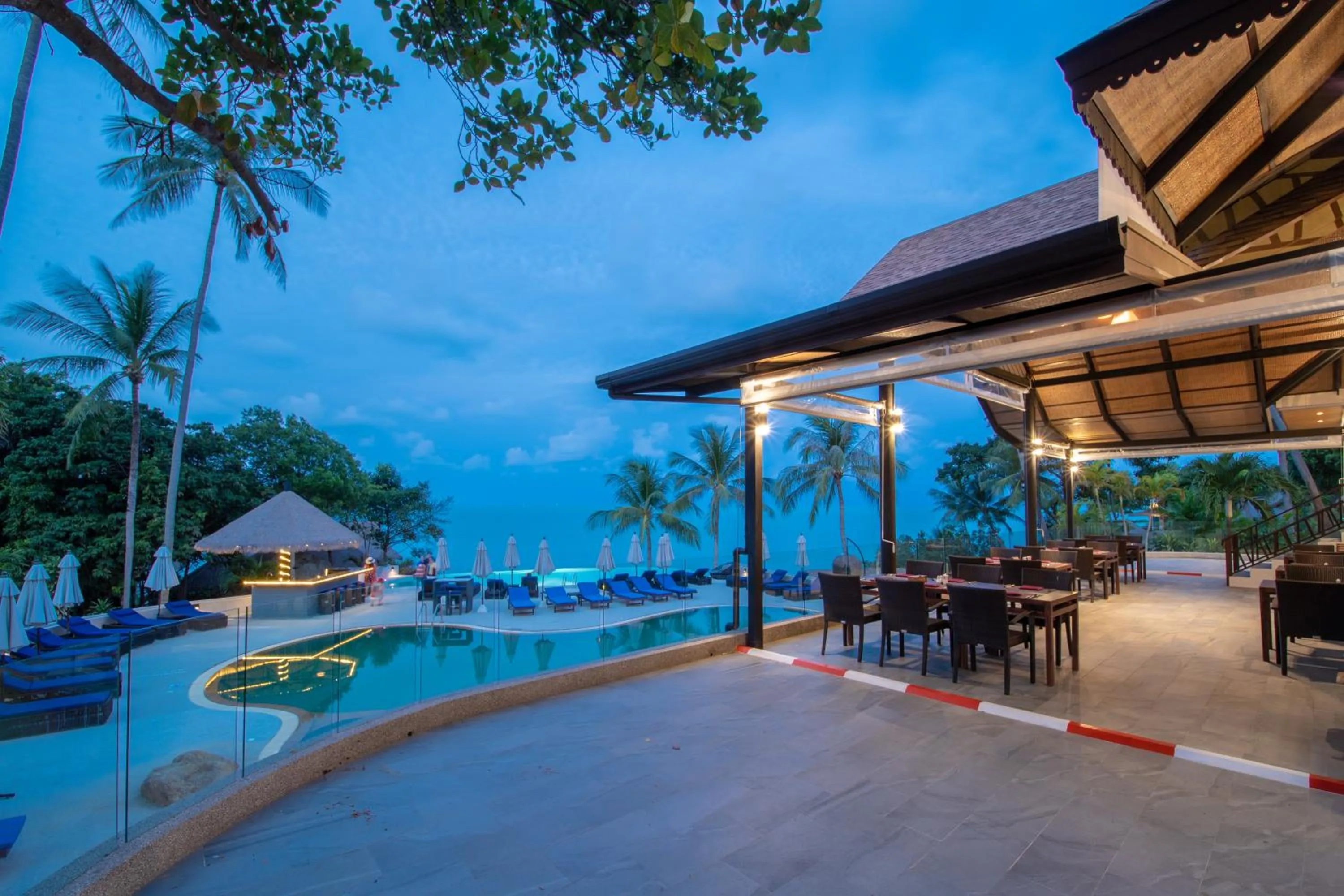 Restaurant/places to eat in Coral Cliff Beach Resort Samui - SHA Plus