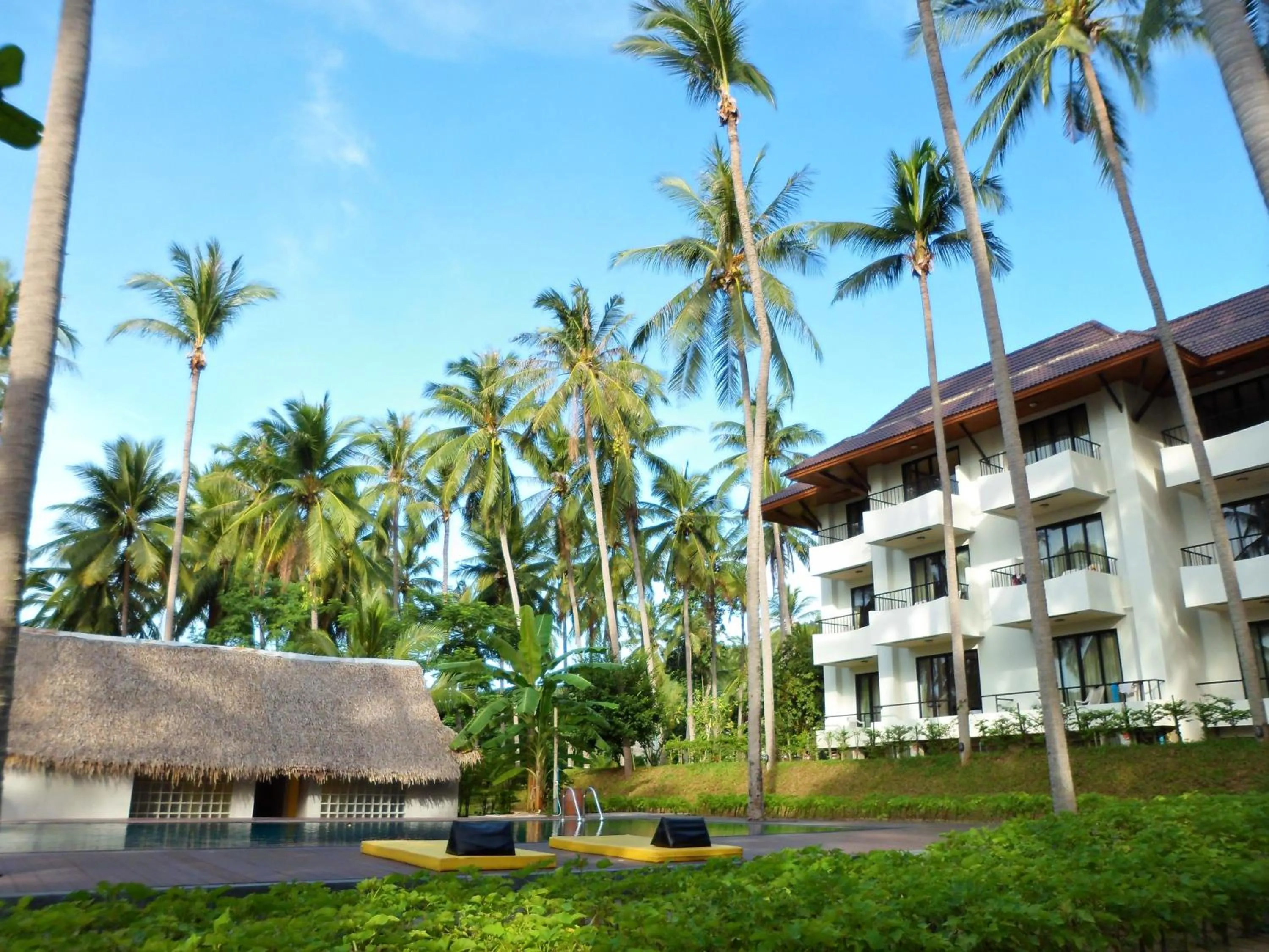 Facade/entrance in ASTROCOCO beach resort by Coconut Beach