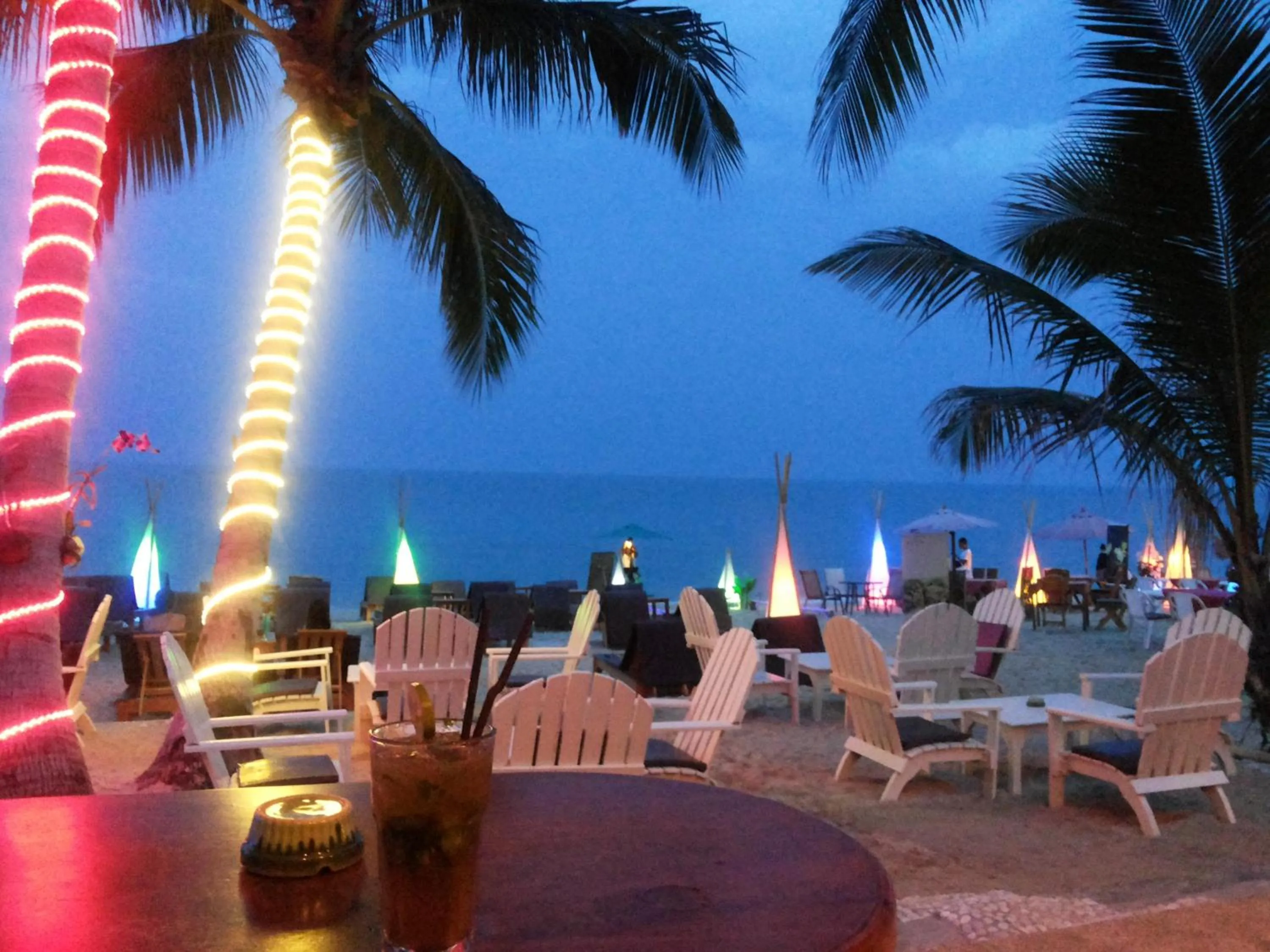 Lounge or bar in ASTROCOCO beach resort by Coconut Beach