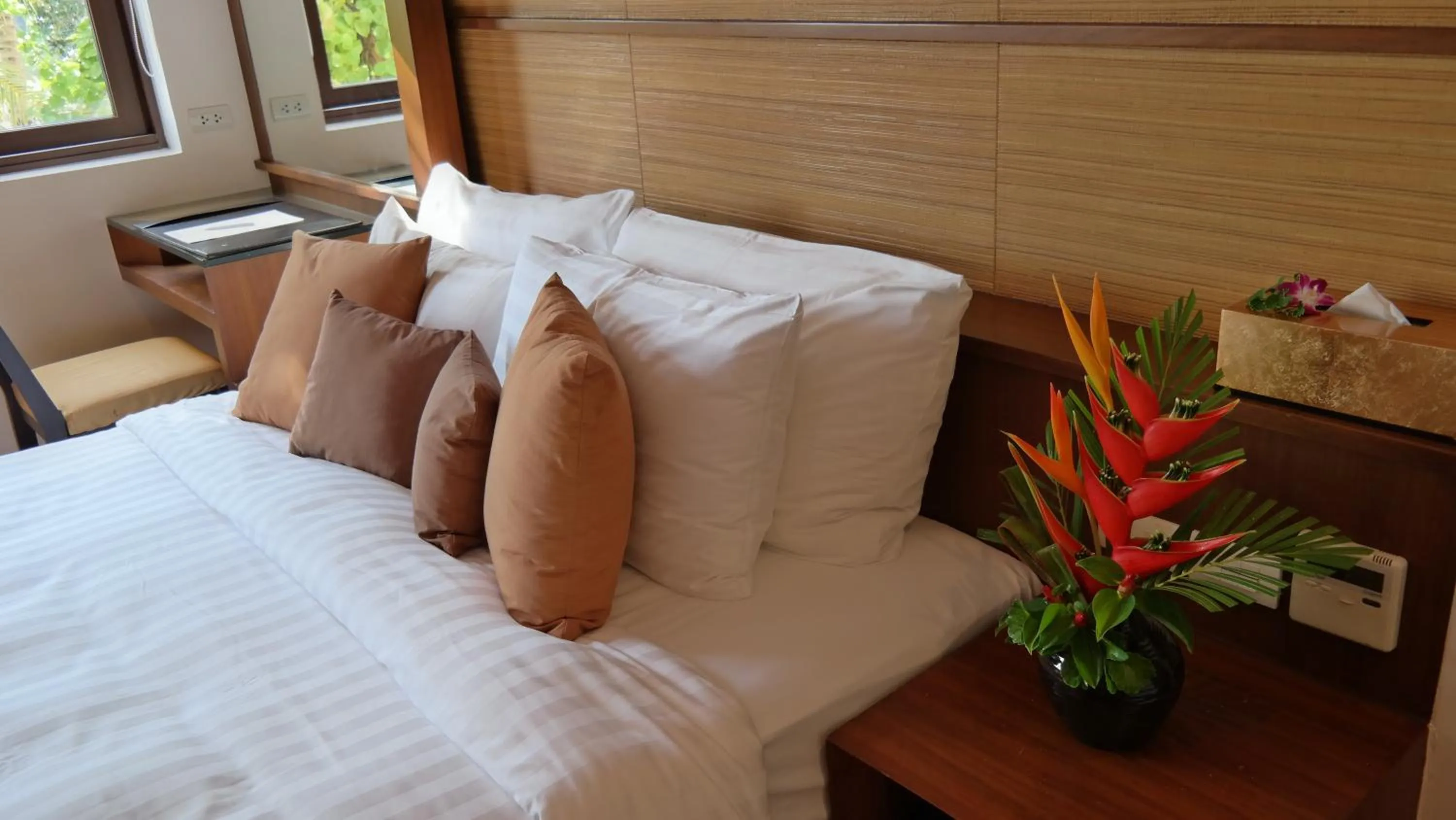 Bedroom, Bed in Mövenpick Resort Bangtao Beach Phuket