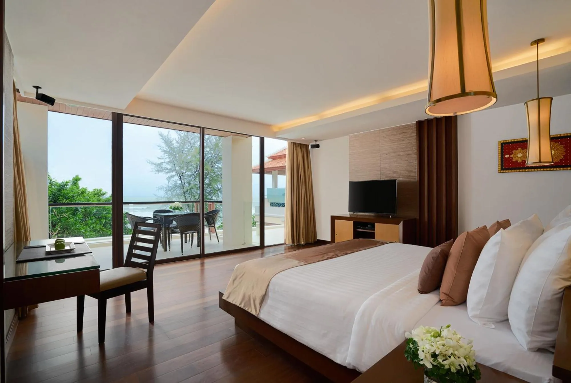 Bedroom, Bed in Mövenpick Resort Bangtao Beach Phuket