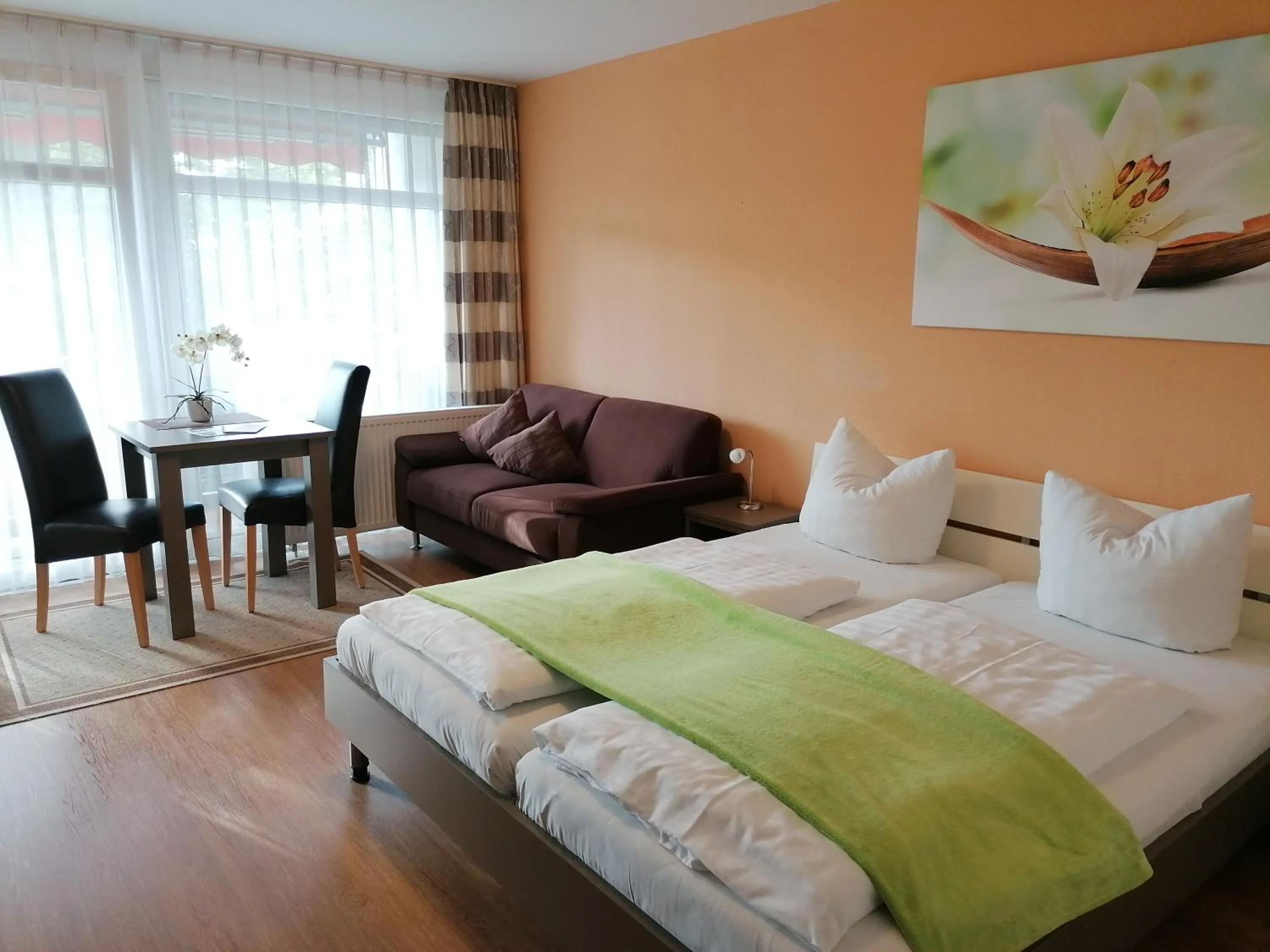 Photo of the whole room, Bed in Appartementhaus Nürnberg