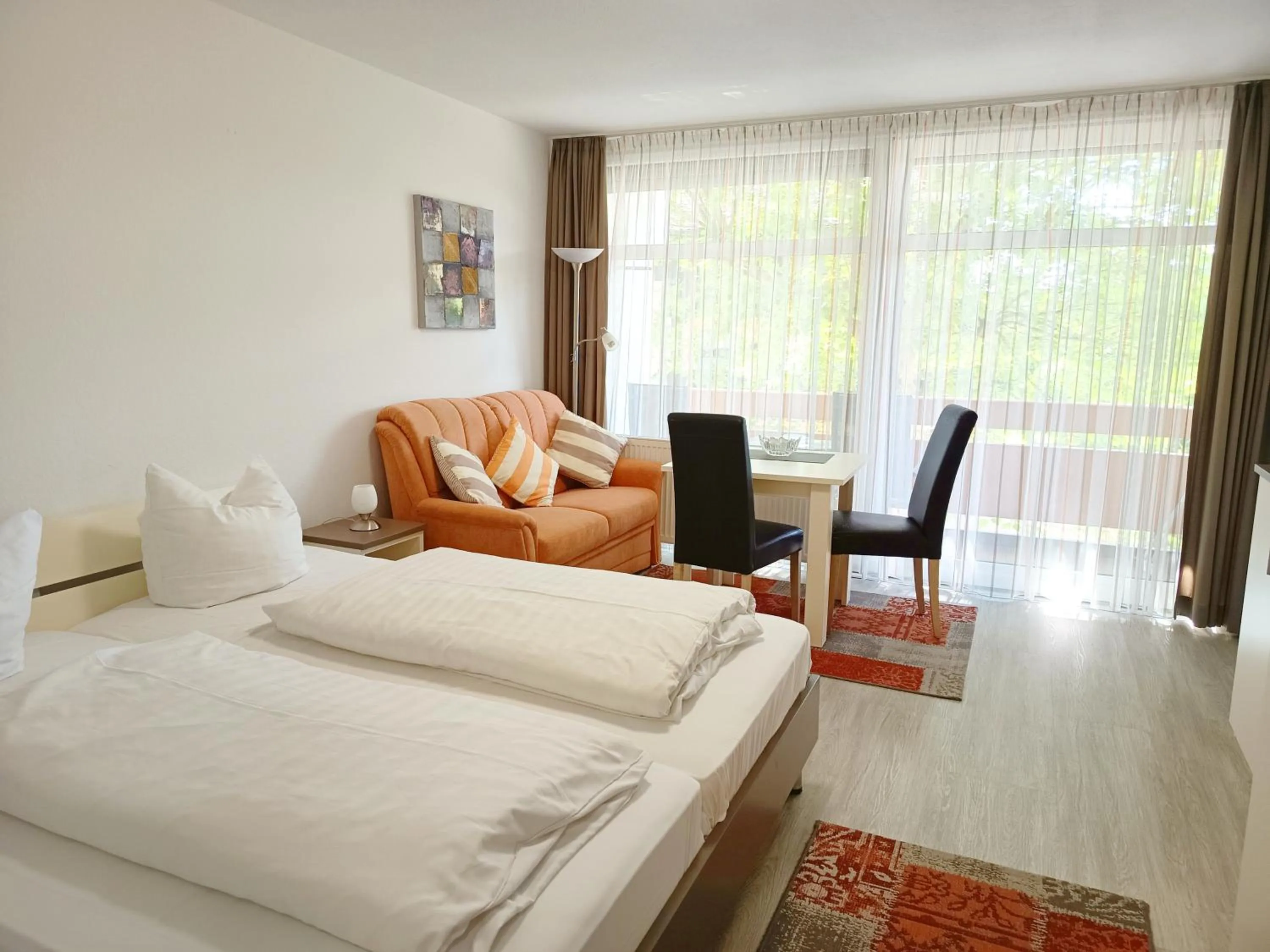 Photo of the whole room, Bed in Appartementhaus Nürnberg