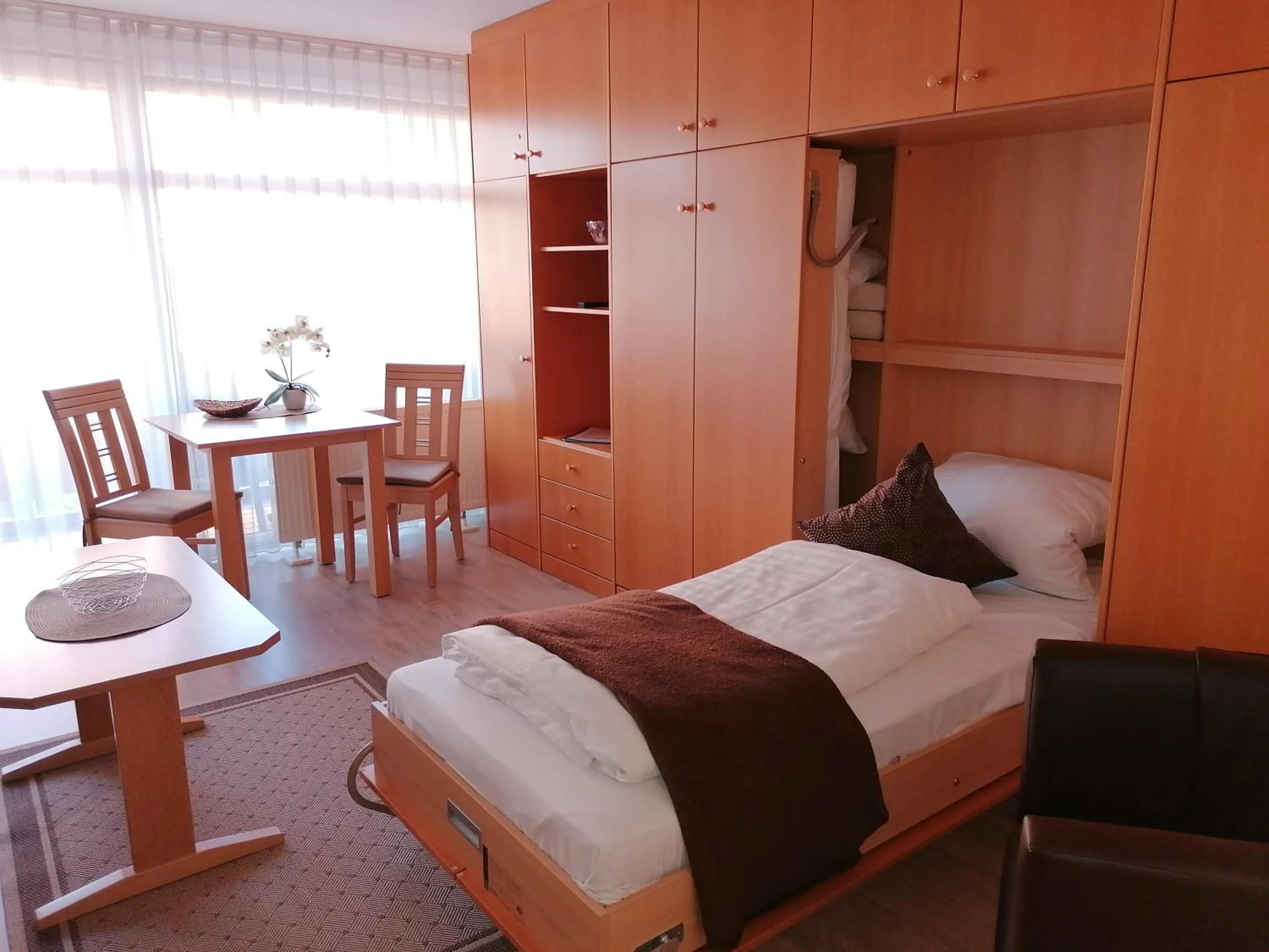 Photo of the whole room, Bed in Appartementhaus Nürnberg