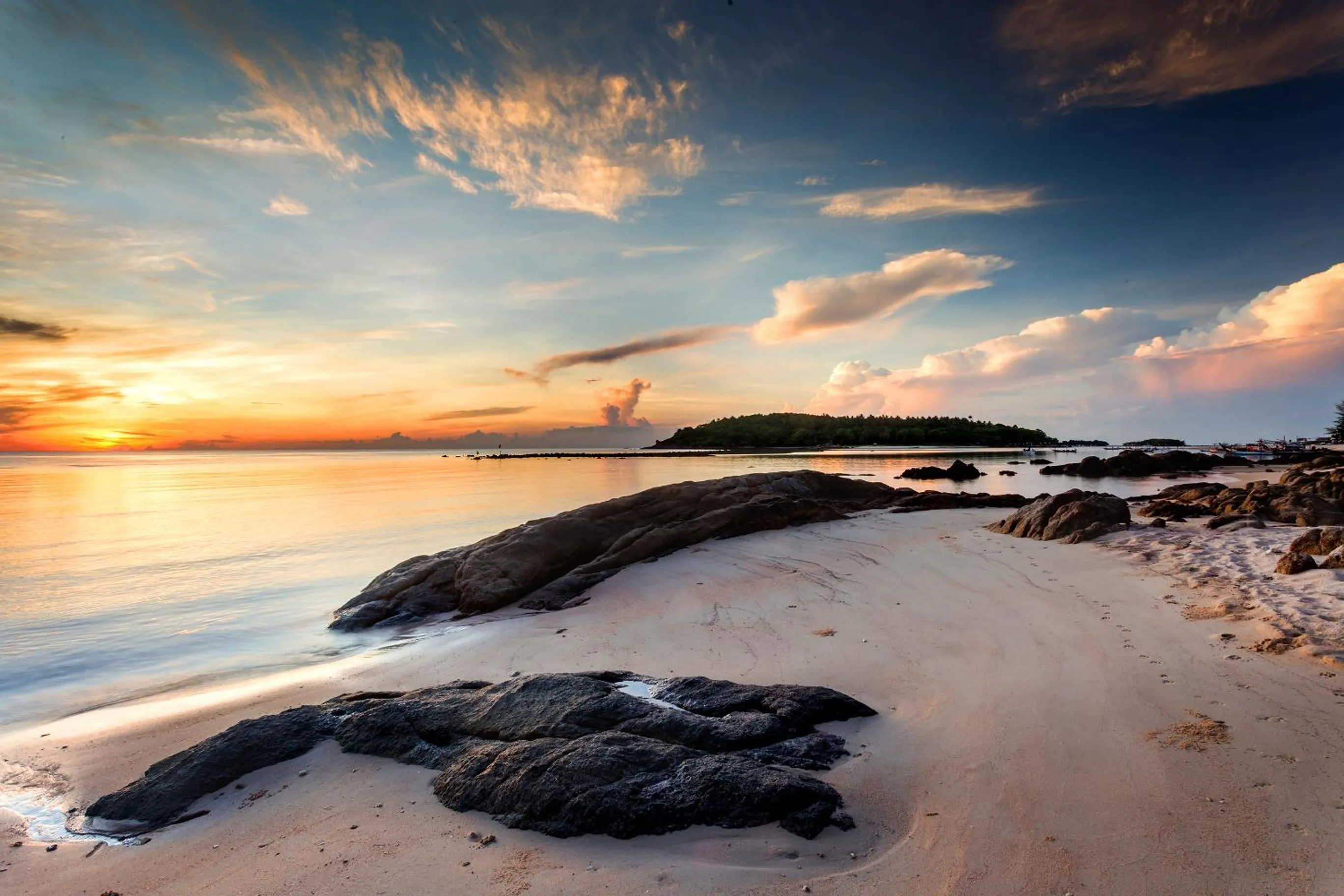 Beach in Nora Beach Resort & Spa - SHA Extra Plus