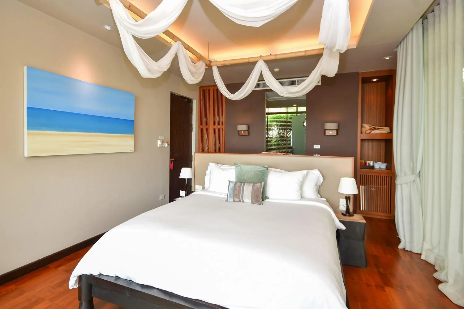Bed in ShaSa Resort - Luxury Beachfront Suites